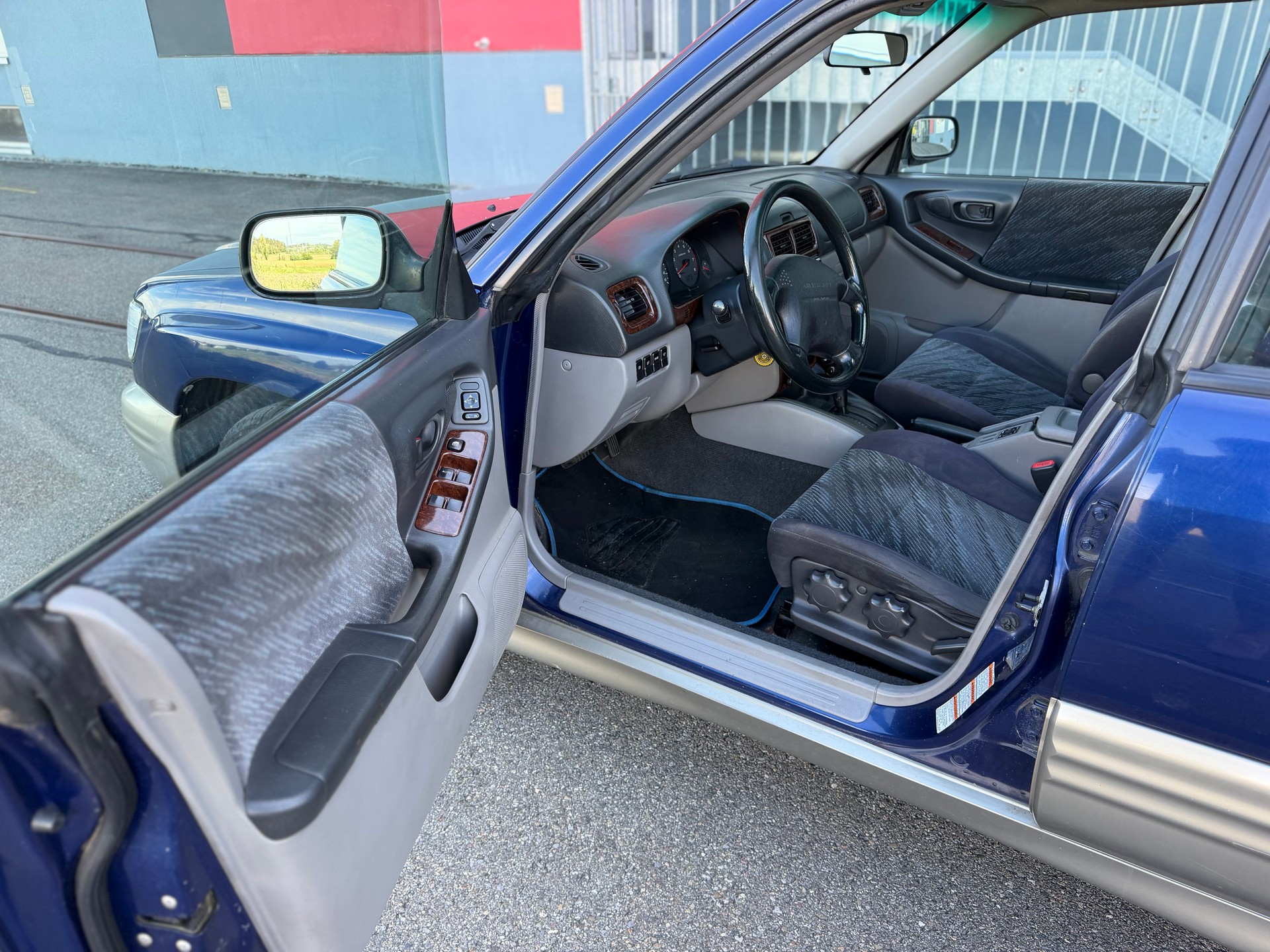 SUBARU Forester 2.0 Comfort Automatic-image-12