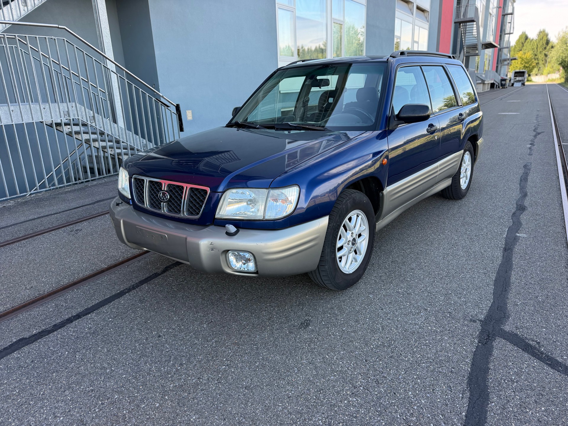SUBARU Forester 2.0 Comfort Automatic-image-0