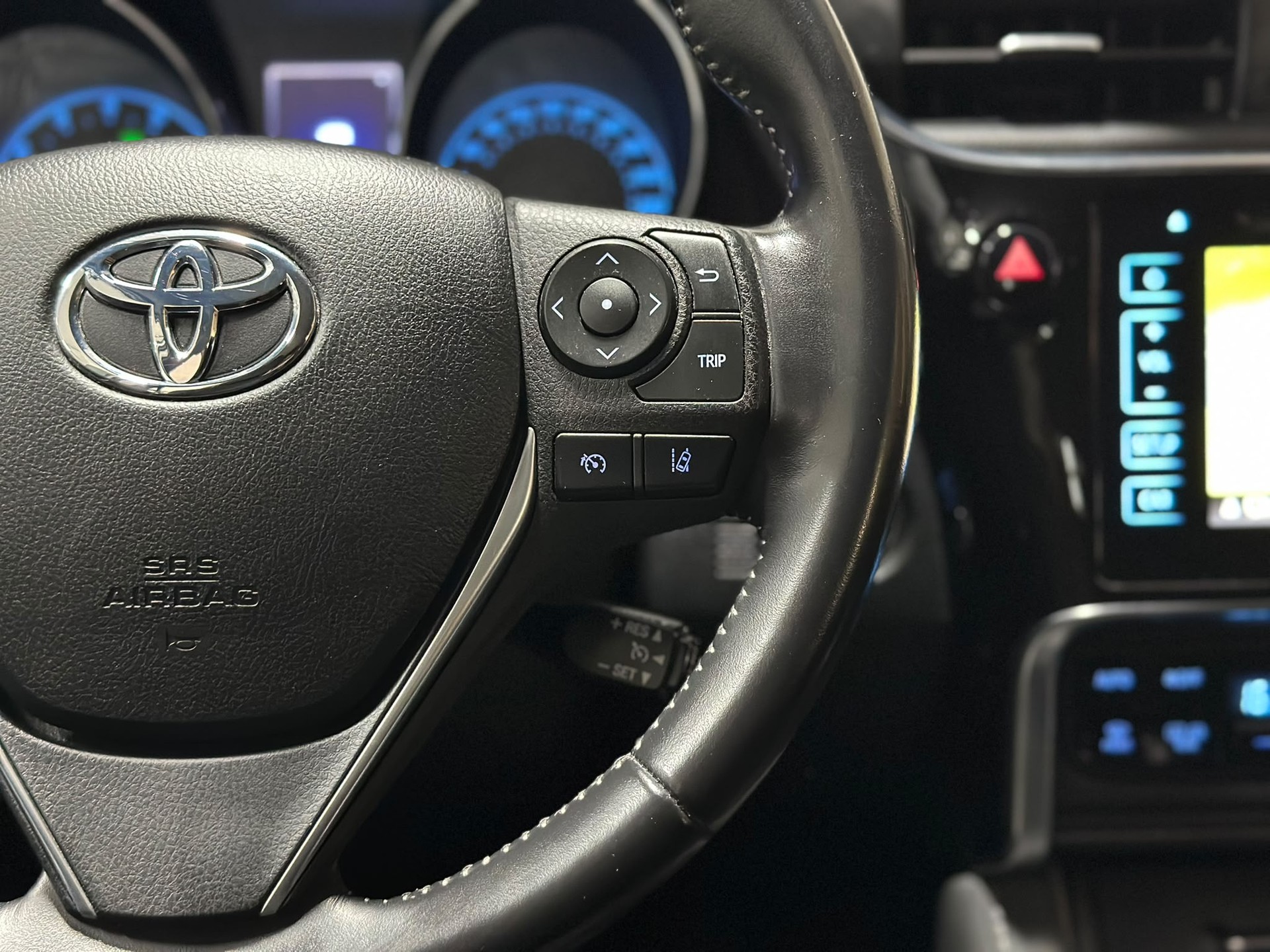 TOYOTA Auris 1.2 Turbo Luna-image-15
