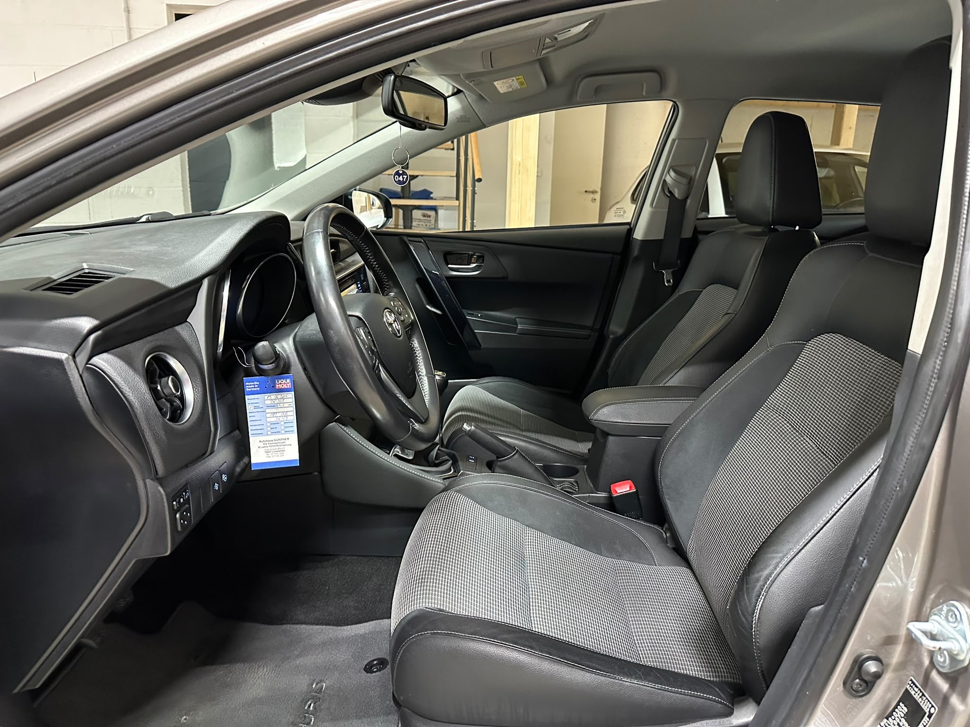 TOYOTA Auris 1.2 Turbo Luna-image-10