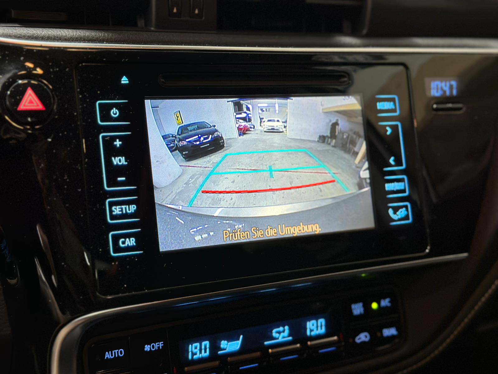 TOYOTA Auris 1.2 Turbo Luna-image-12