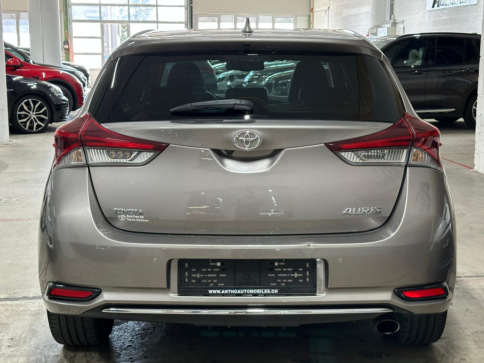 TOYOTA Auris 1.2 Turbo Luna-image-3