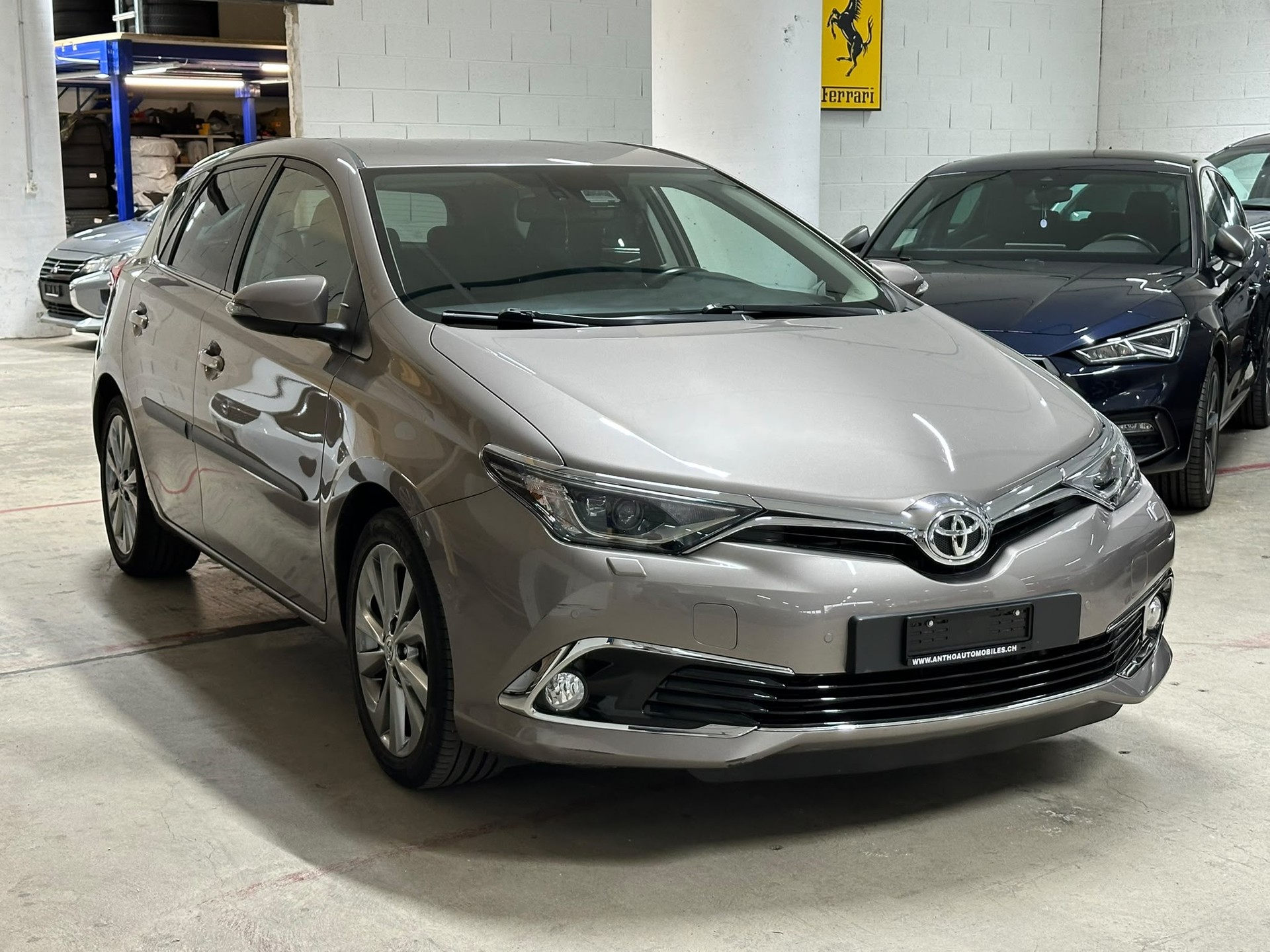 TOYOTA Auris 1.2 Turbo Luna-image-1