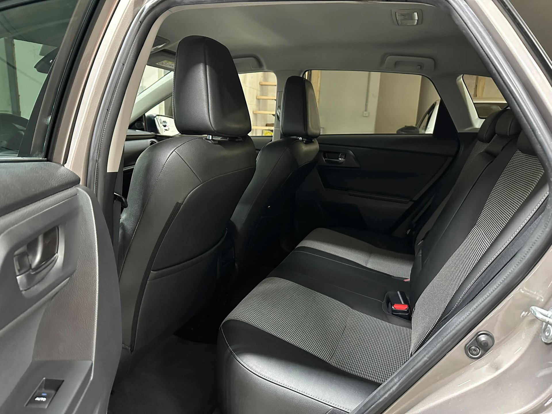 TOYOTA Auris 1.2 Turbo Luna-image-8