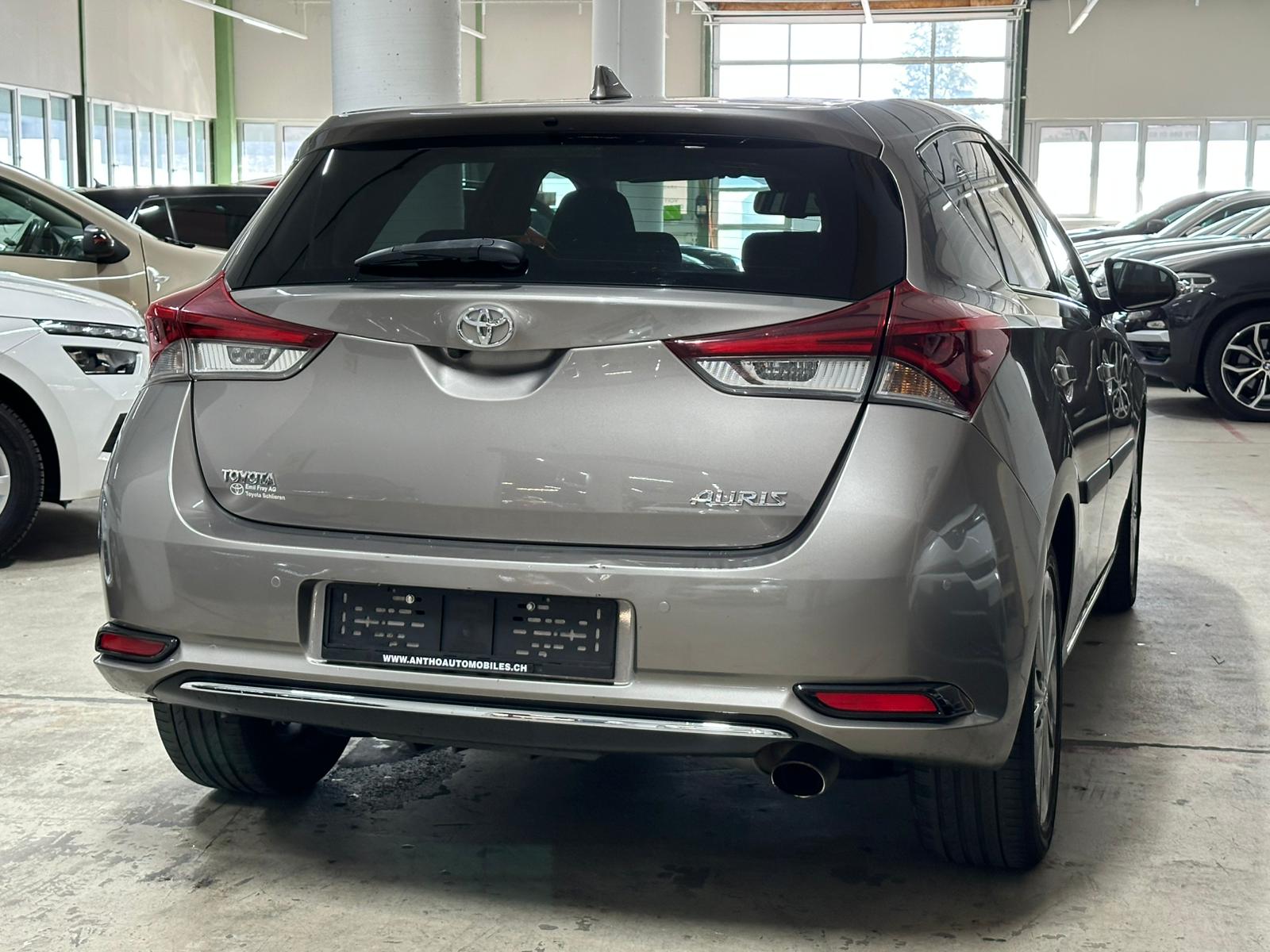 TOYOTA Auris 1.2 Turbo Luna-image-4