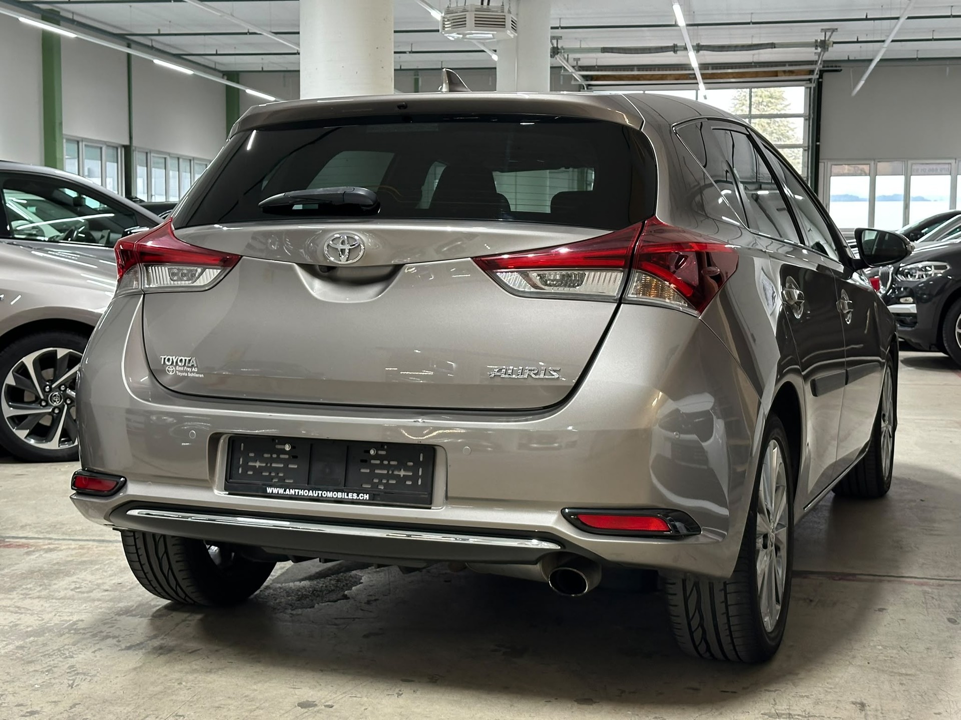 TOYOTA Auris 1.2 Turbo Luna-image-4