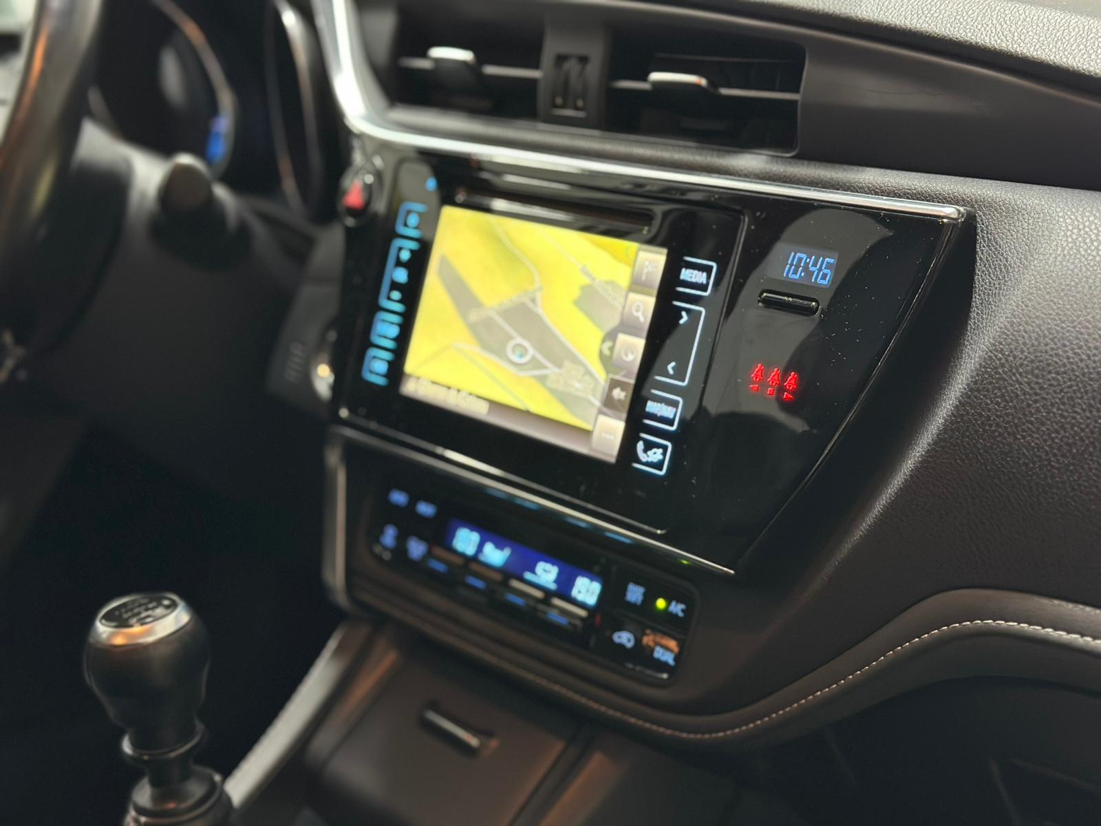 TOYOTA Auris 1.2 Turbo Luna-image-10
