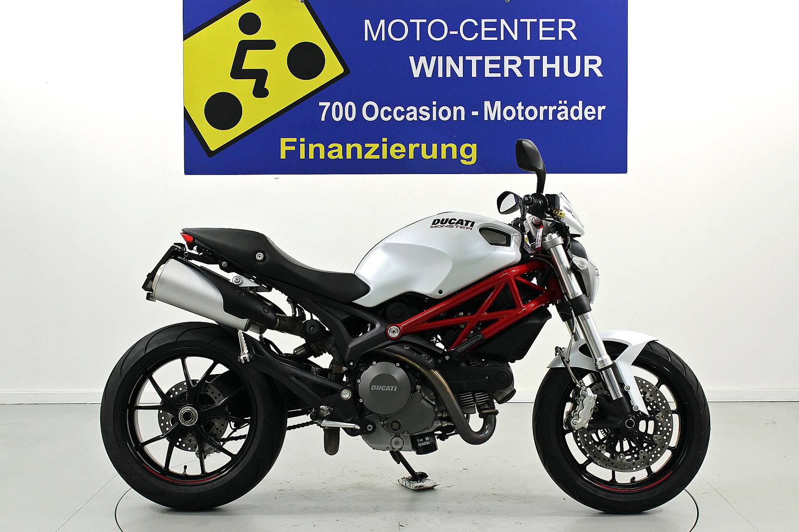 DUCATI Monster 796 ABS