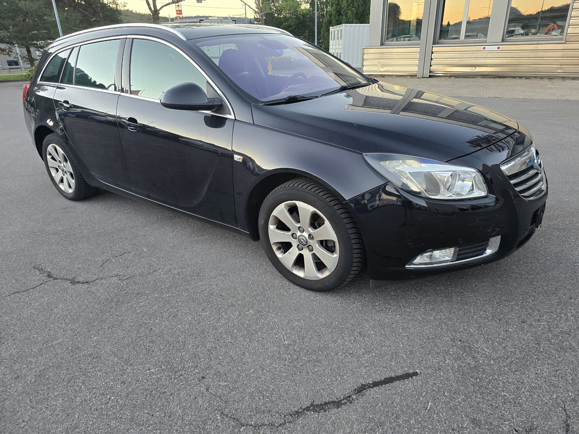 OPEL Insignia Sports Tourer 2.0 Turbo Edition Automatic-image-7