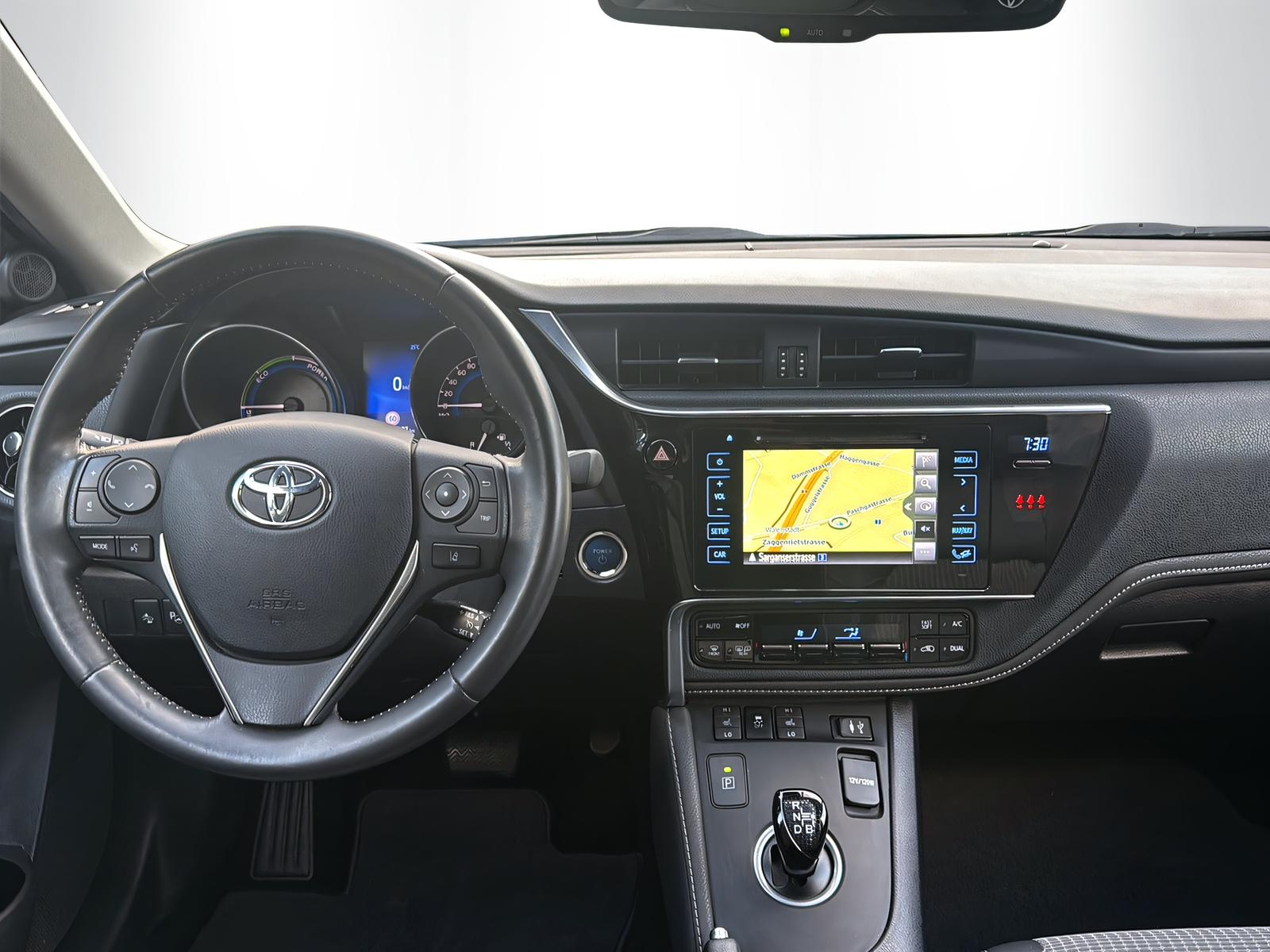 TOYOTA Auris 1.8 HSD Sol-image-7
