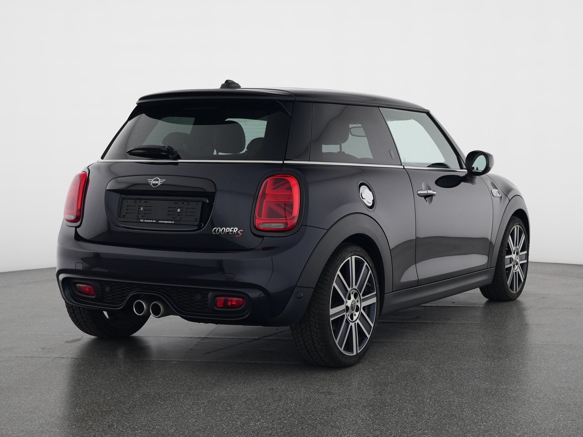 MINI Cooper S Steptronic DKG-showroom-element-3