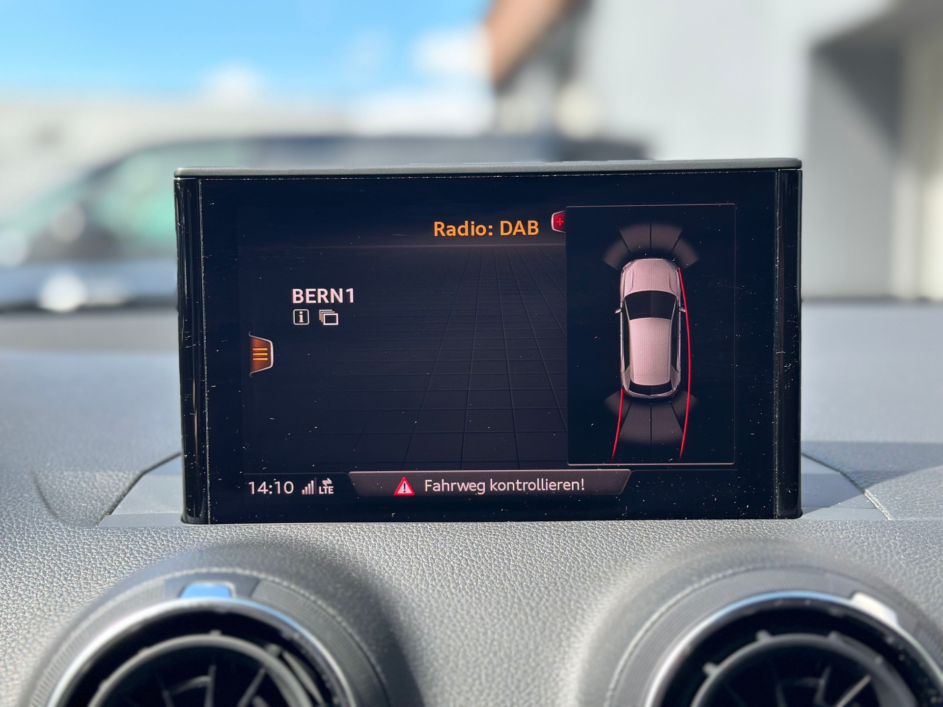 AUDI Q2 35 TFSI Sport S-tronic-image-10