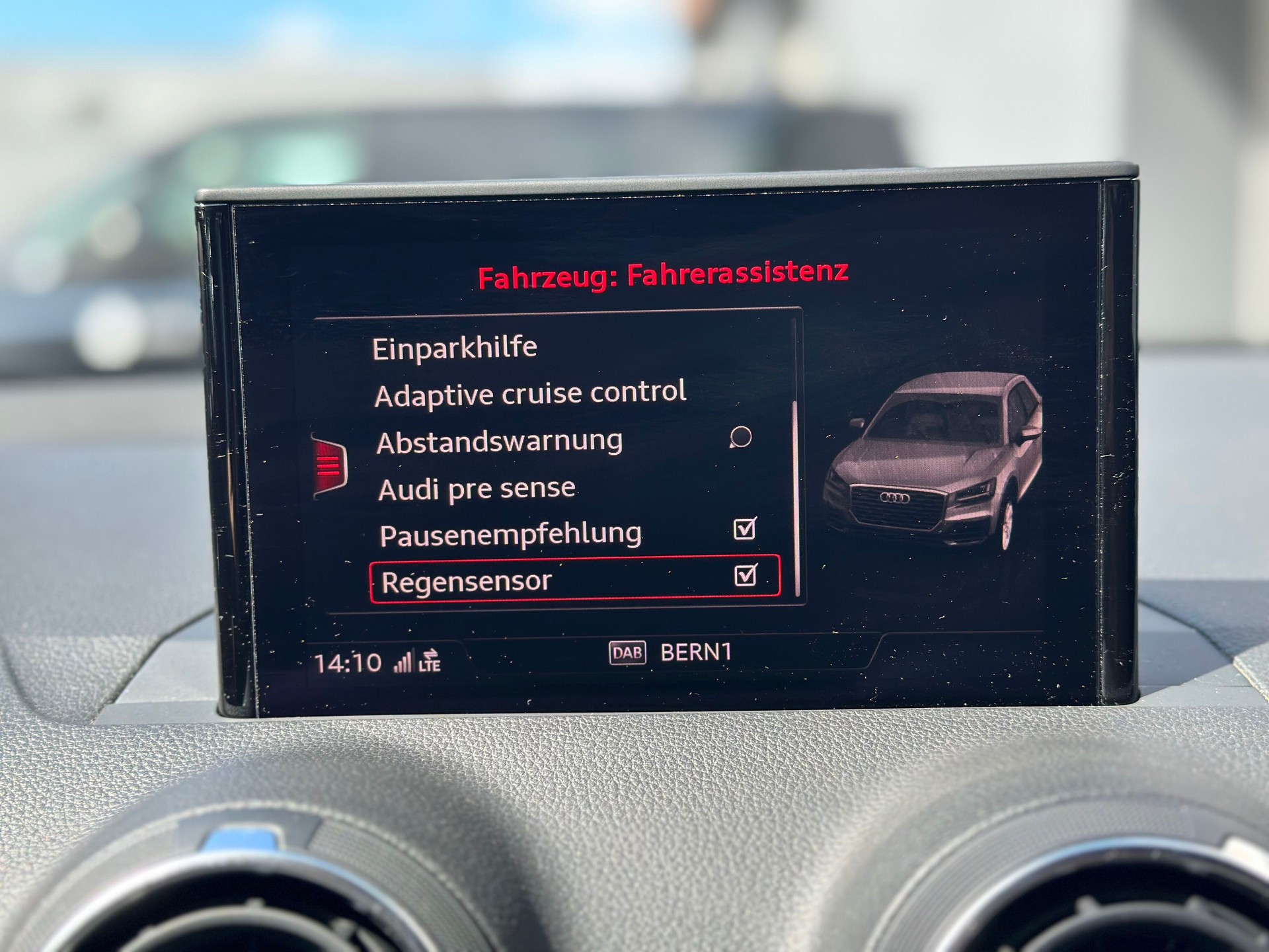 AUDI Q2 35 TFSI Sport S-tronic-image-12