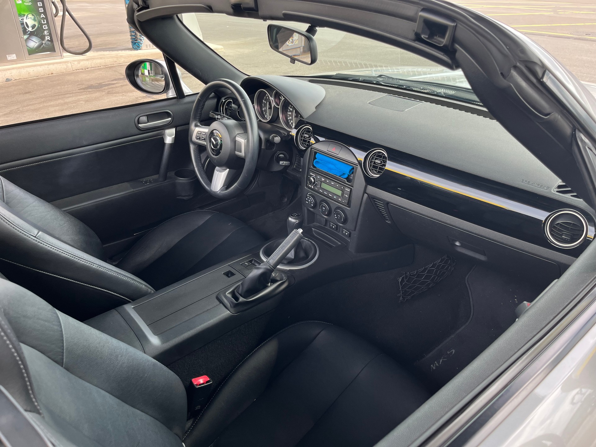 MAZDA 2.0 Exclusive-image-4