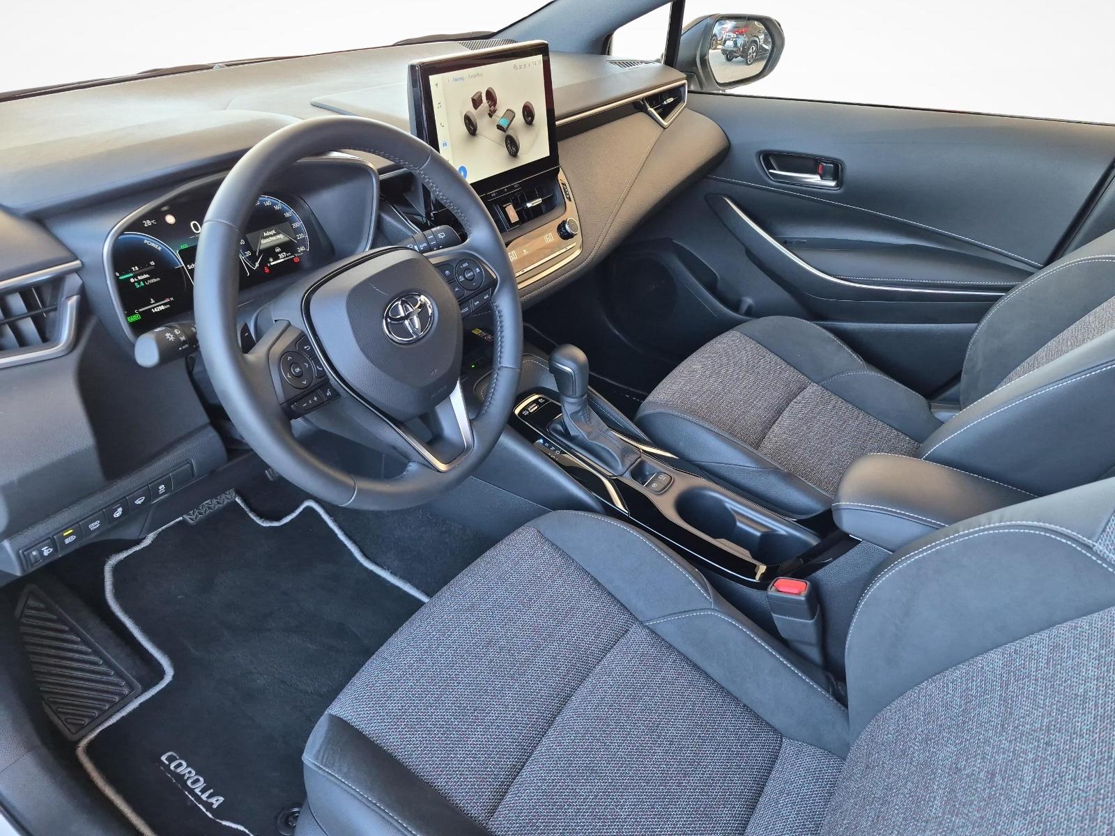 TOYOTA Corolla Touring Sports 2.0 HSD Trend-image-12