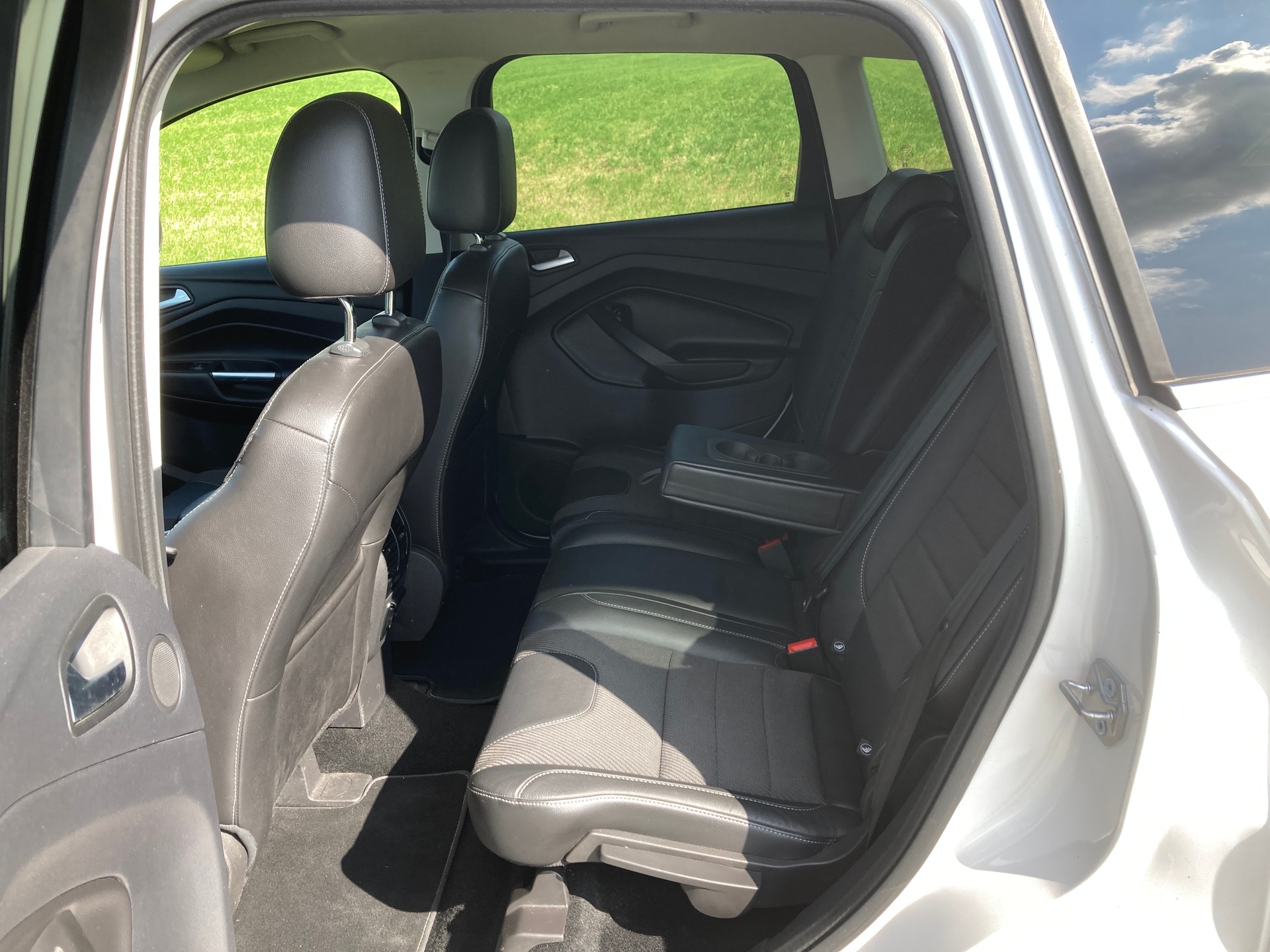 FORD Kuga 2.0 TDCi Titanium S 4WD PowerShift-image-6