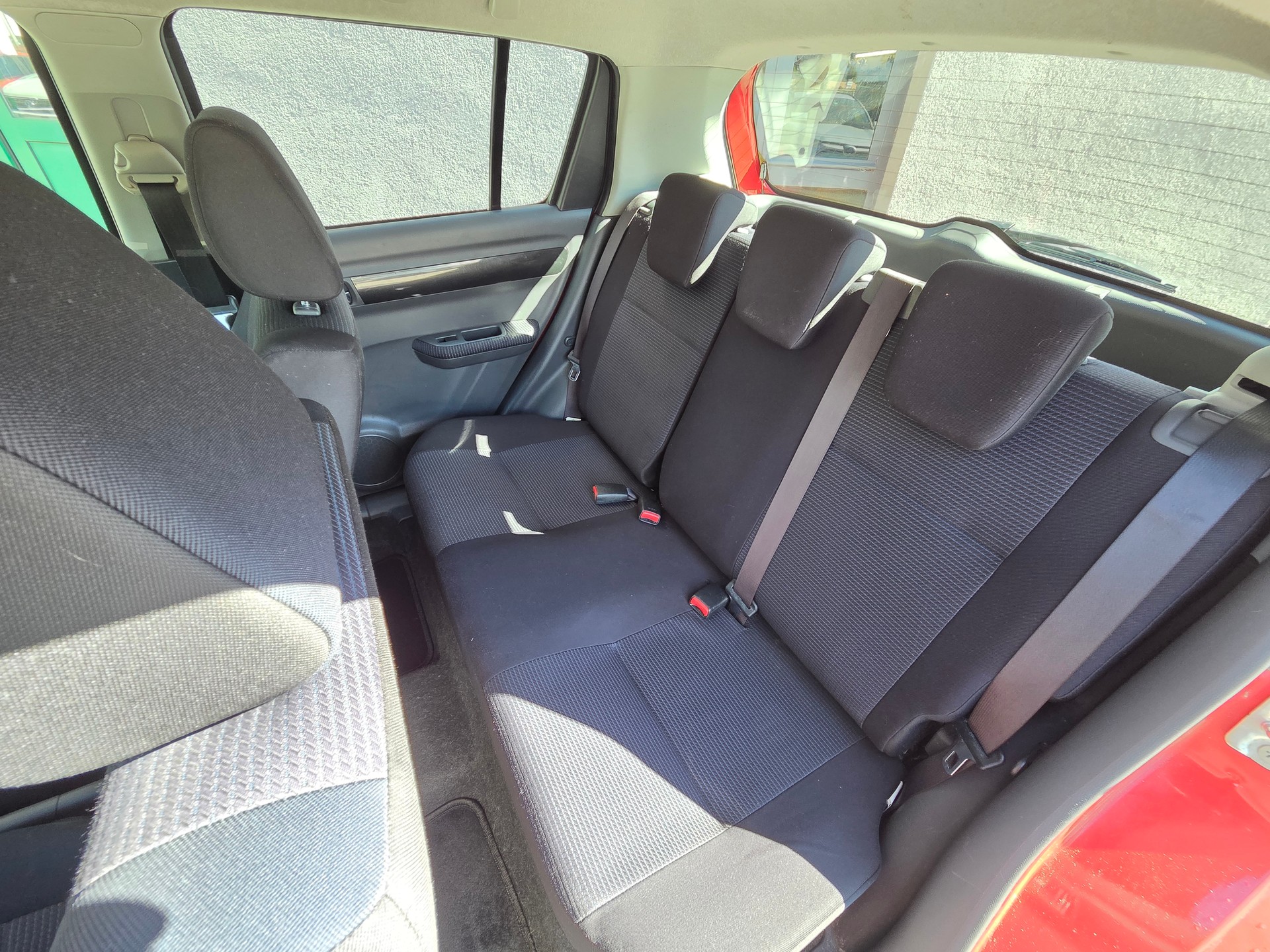 SUZUKI Swift 1.3i 16V GL Top 4x4-image-5