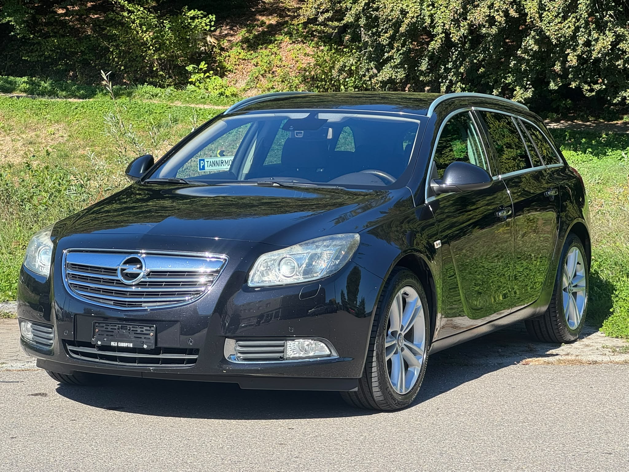 Car photo