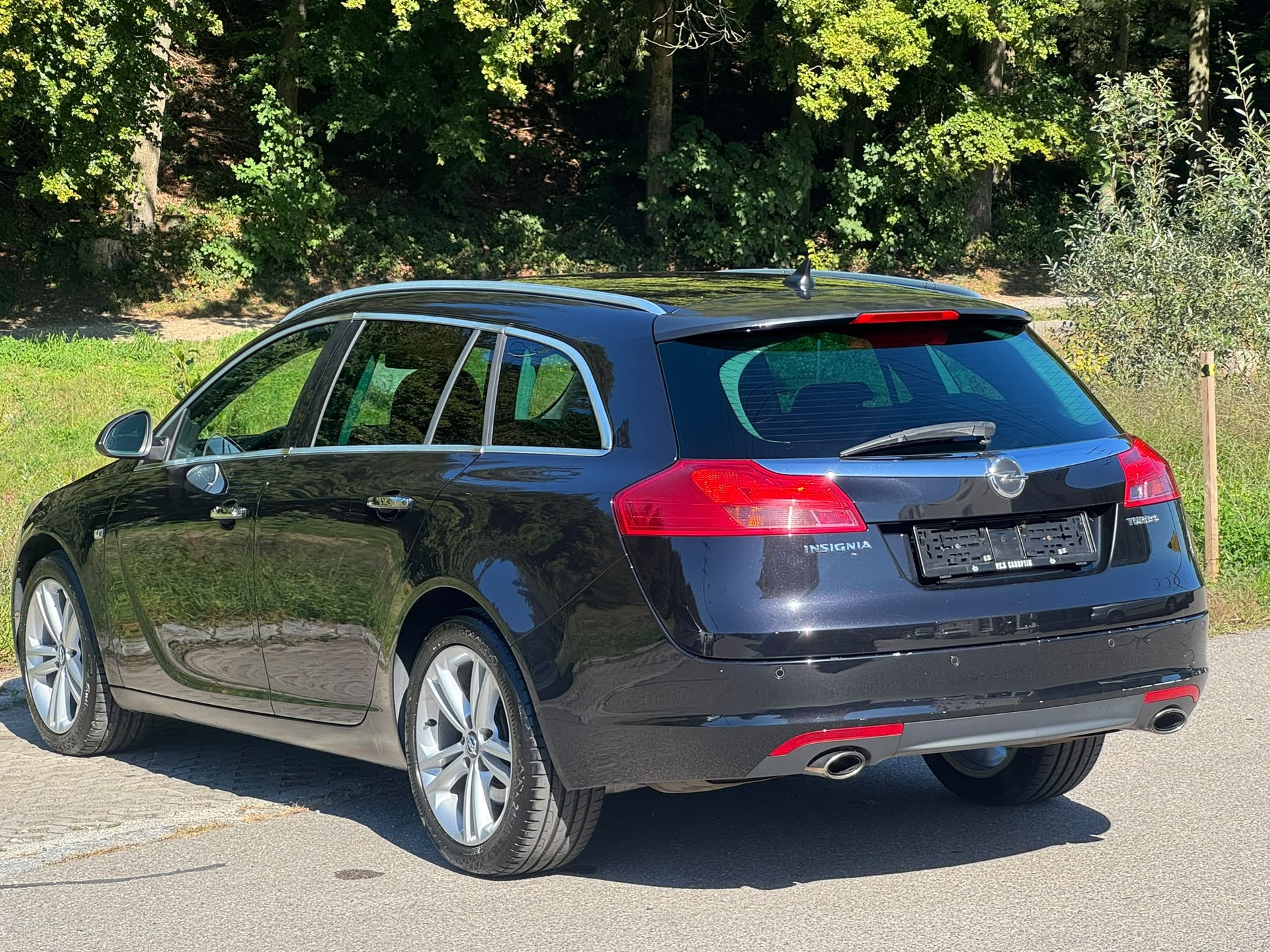 OPEL Insignia Sports Tourer 2.0 Turbo Edition Automatic-image-5
