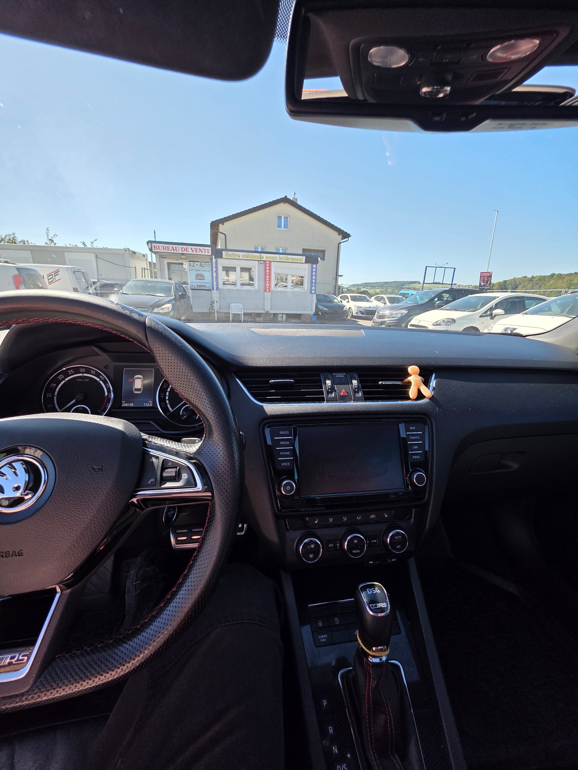 SKODA Octavia Combi 2.0 TDI RS 4x4 DSG-image-11