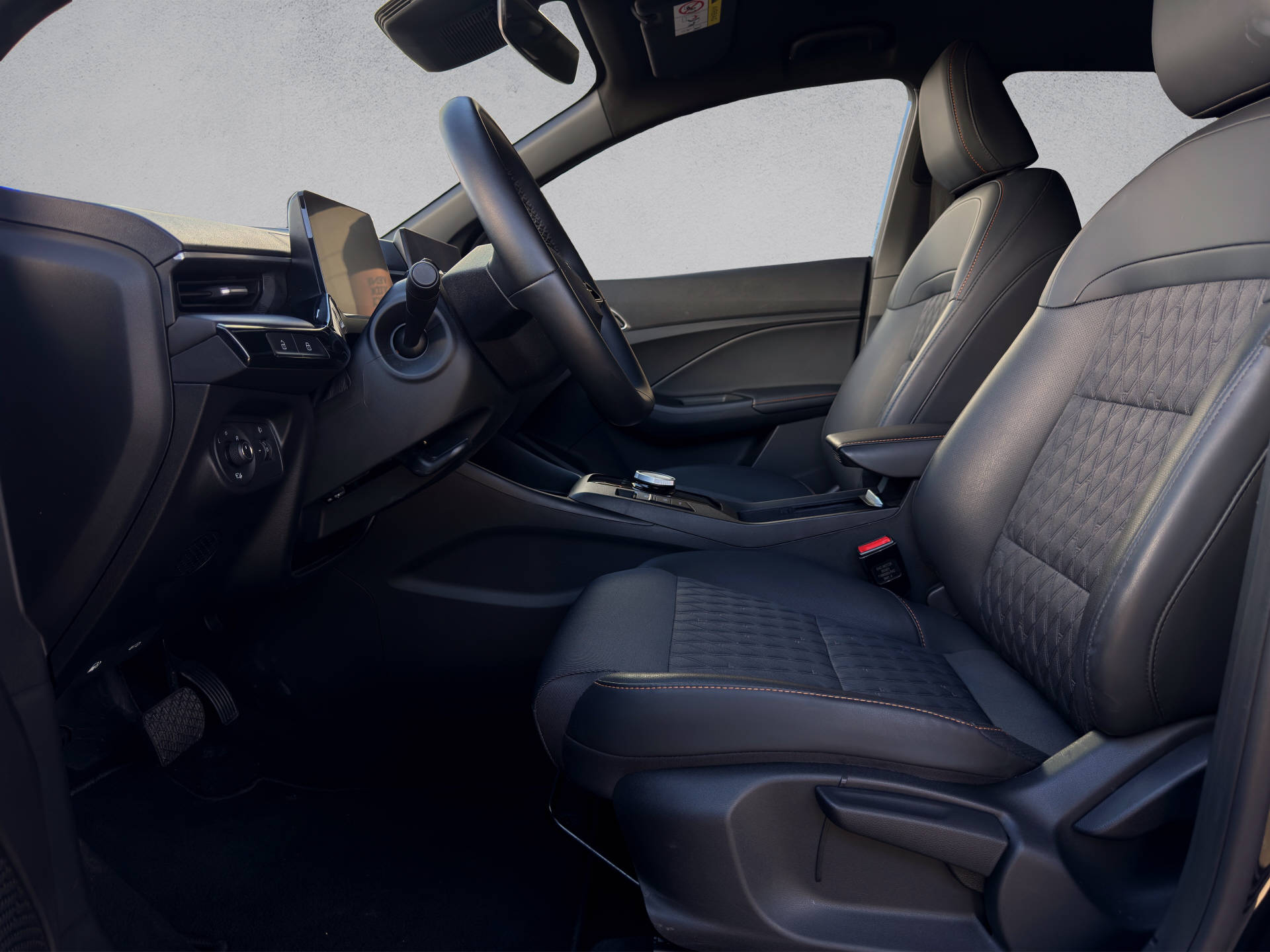 MG 3 1.5 Hybrid Luxury-image-9