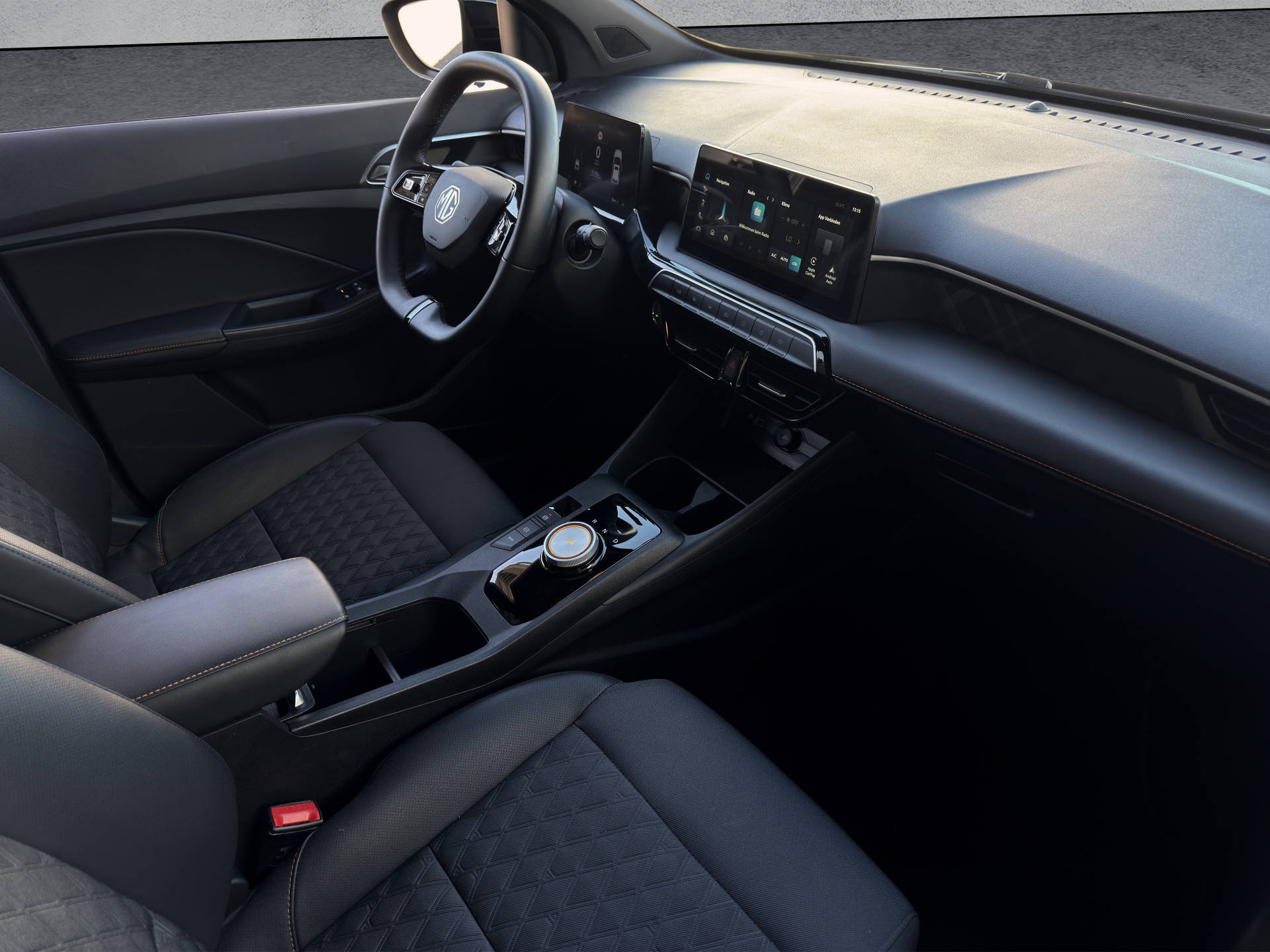 MG 3 1.5 Hybrid Luxury-image-14