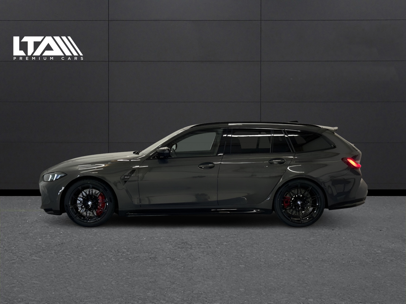 BMW M3 Touring xDrive Competition M-image-1