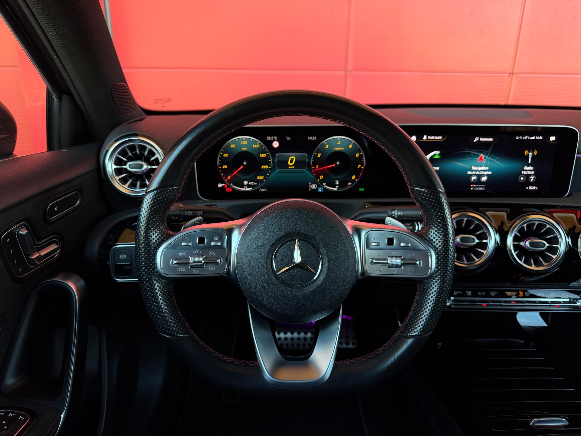 MERCEDES-BENZ A 180 AMG Line 7G-DCT *CH-Fahrzeug*-image-8