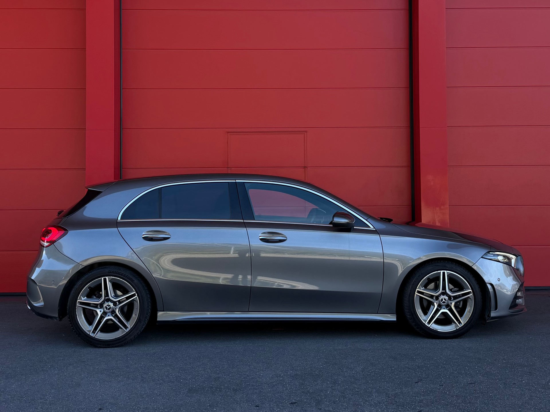 MERCEDES-BENZ A 180 AMG Line 7G-DCT *CH-Fahrzeug*-image-2