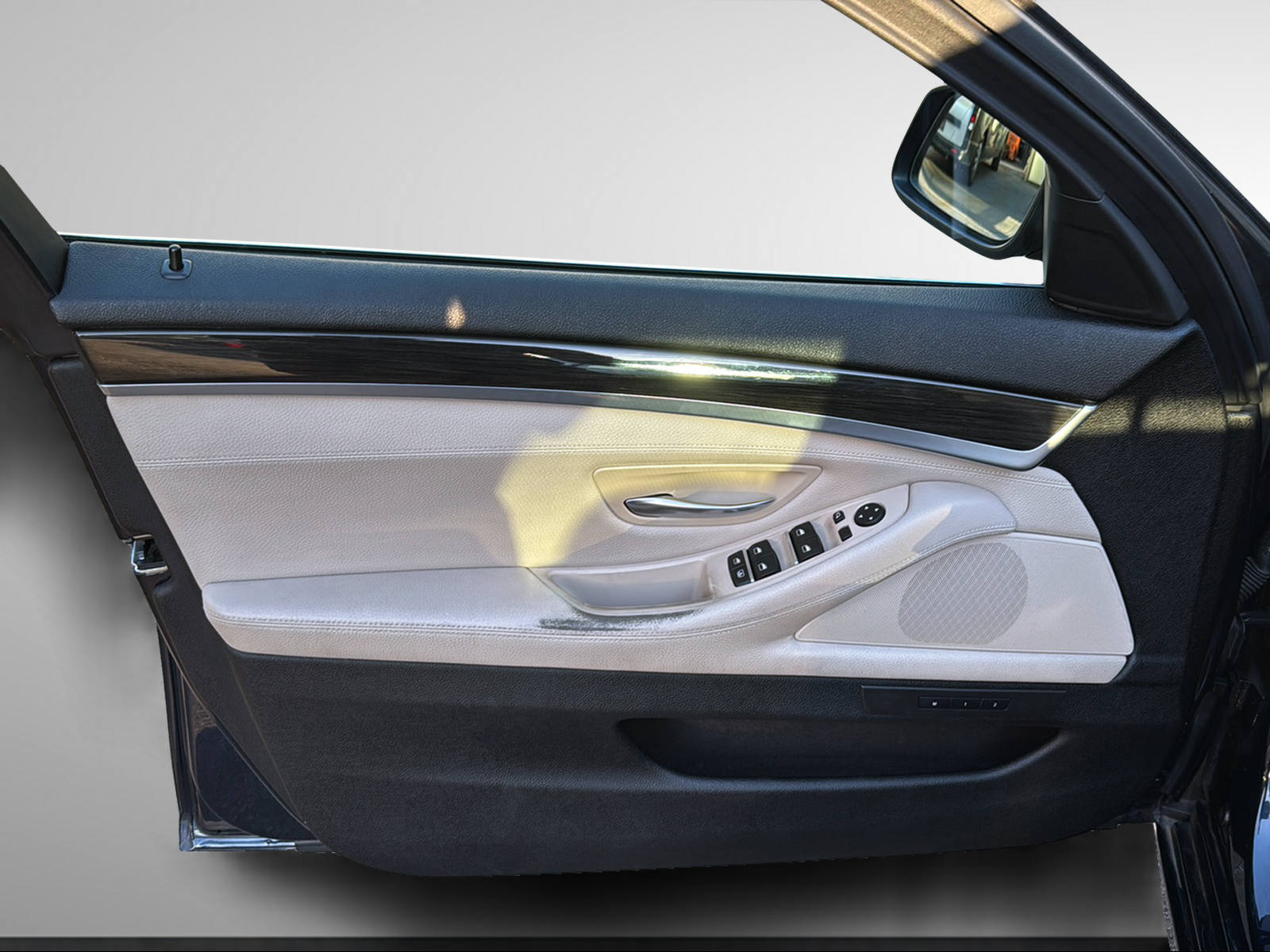 BMW 535i xDrive Steptronic-image-18