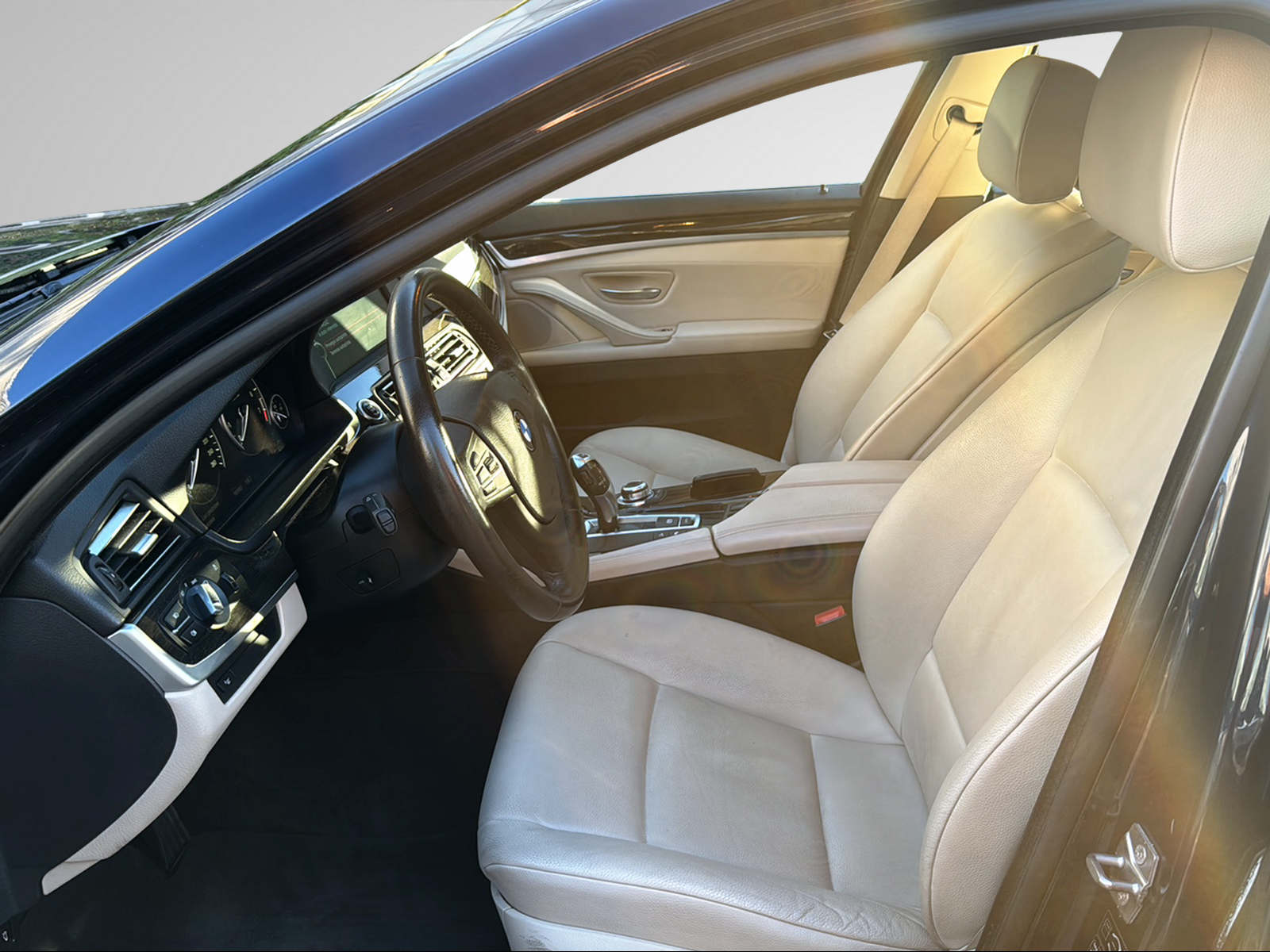 BMW 535i xDrive Steptronic-image-13