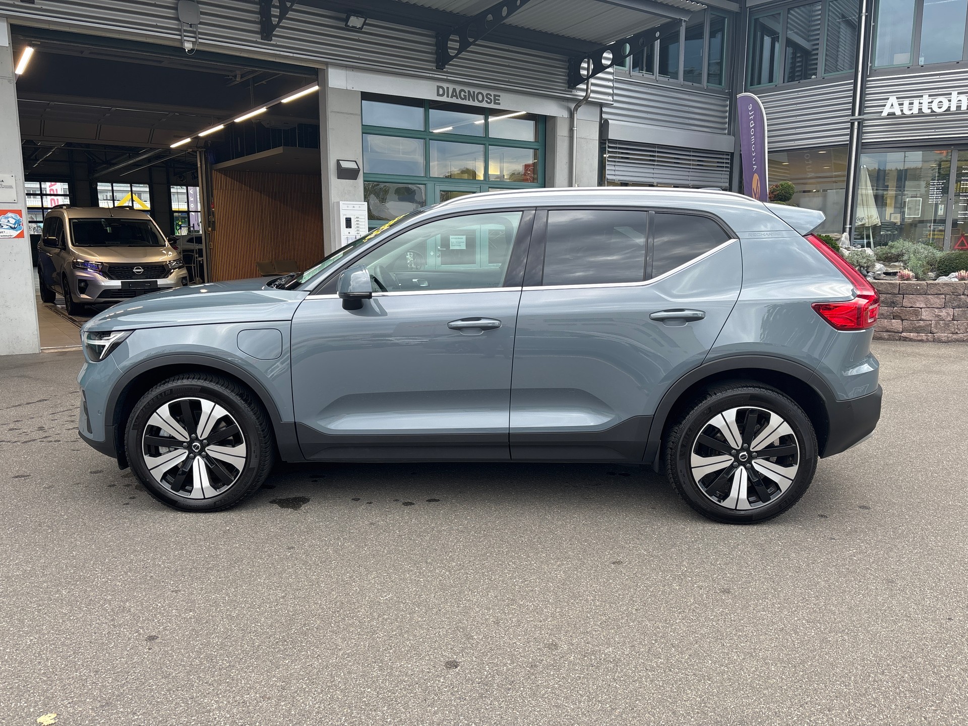 VOLVO XC40 T5 PHEV Ultimate Bright DCT-image-8
