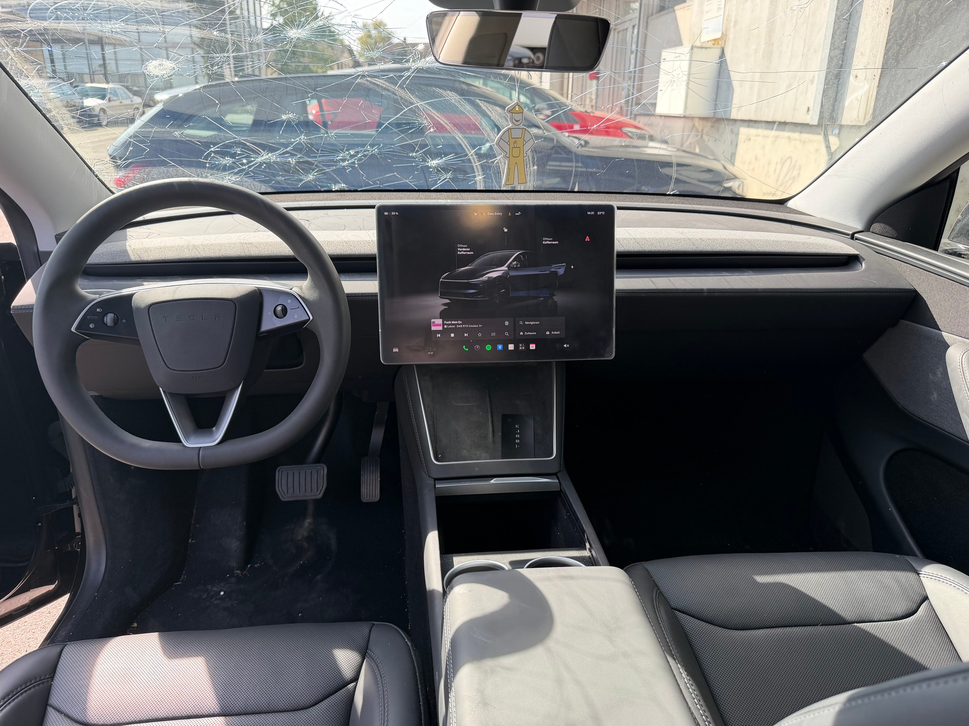 TESLA Y 220 KW-image-8