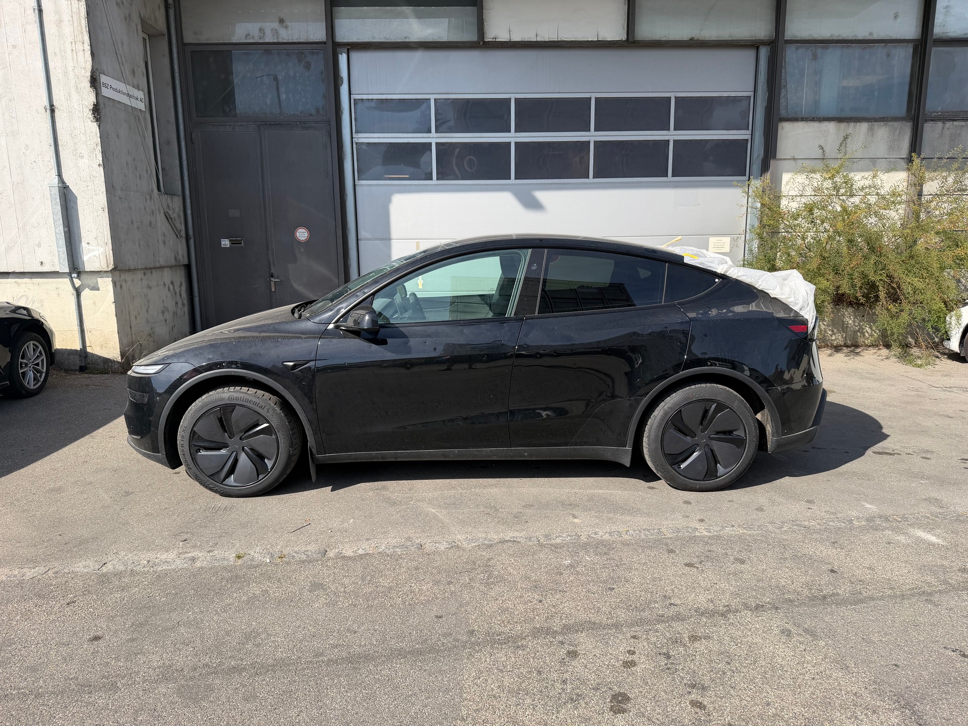 TESLA Y 220 KW-image-3
