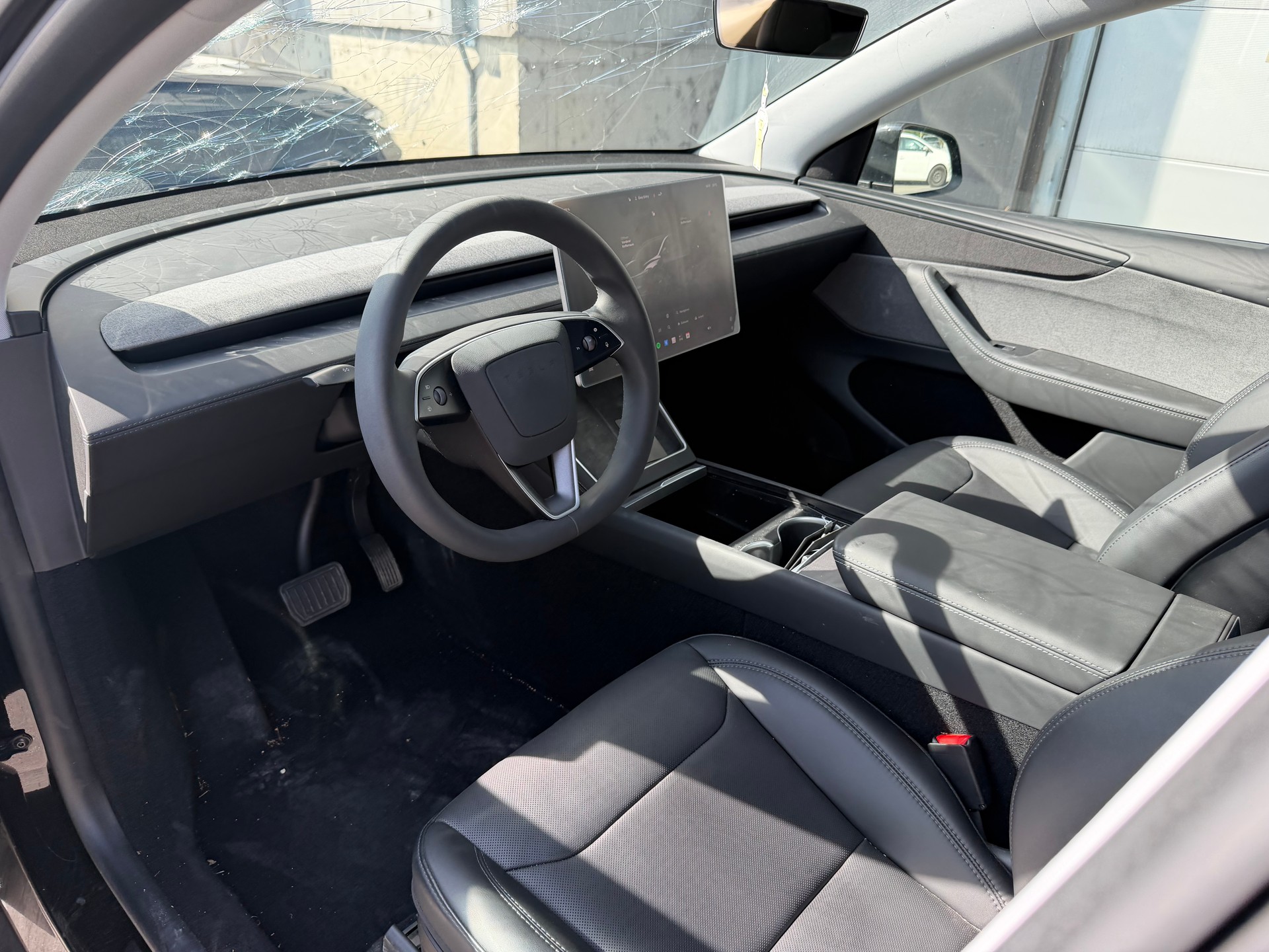TESLA Y 220 KW-image-7