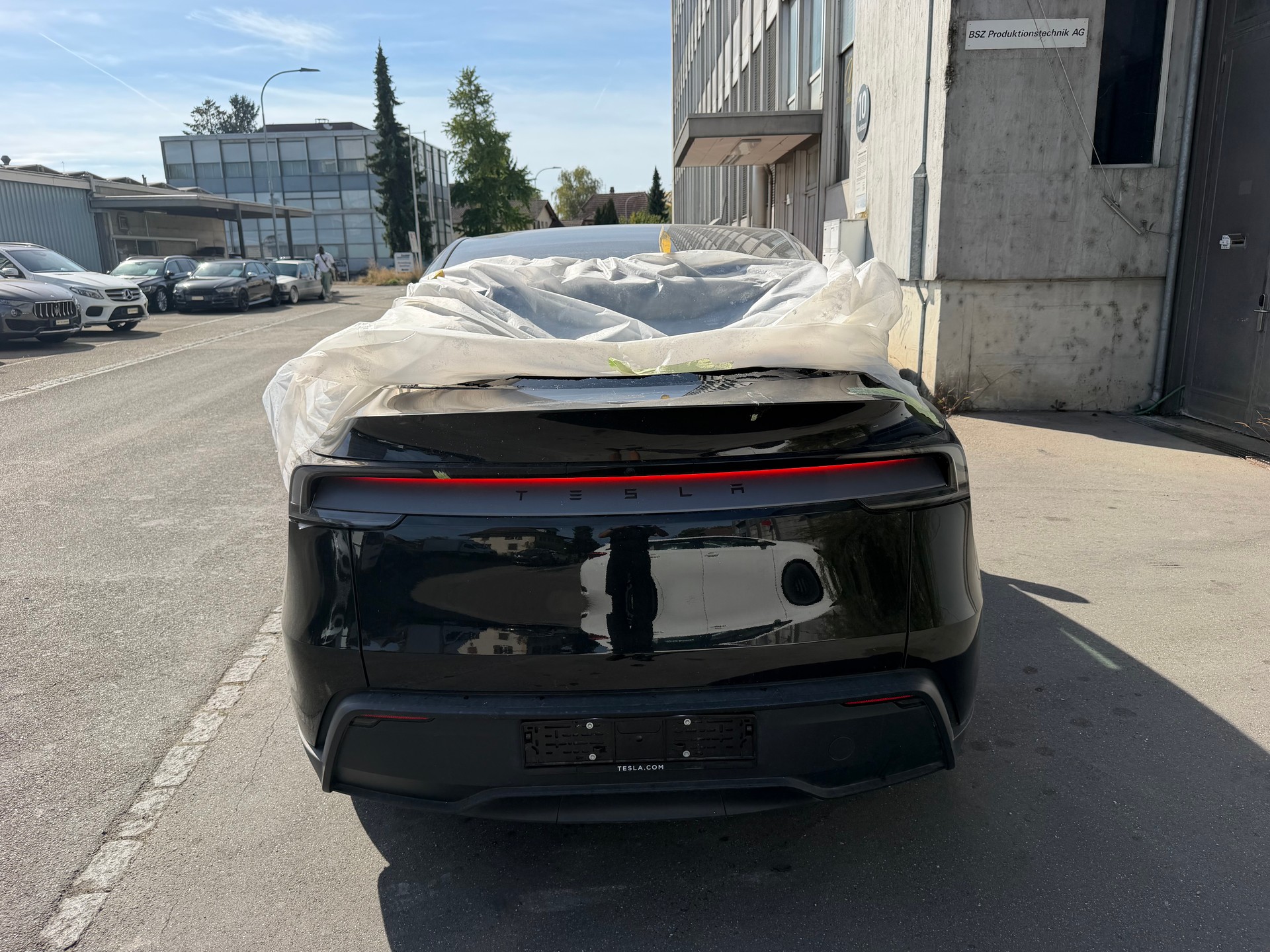 TESLA Y 220 KW-image-6