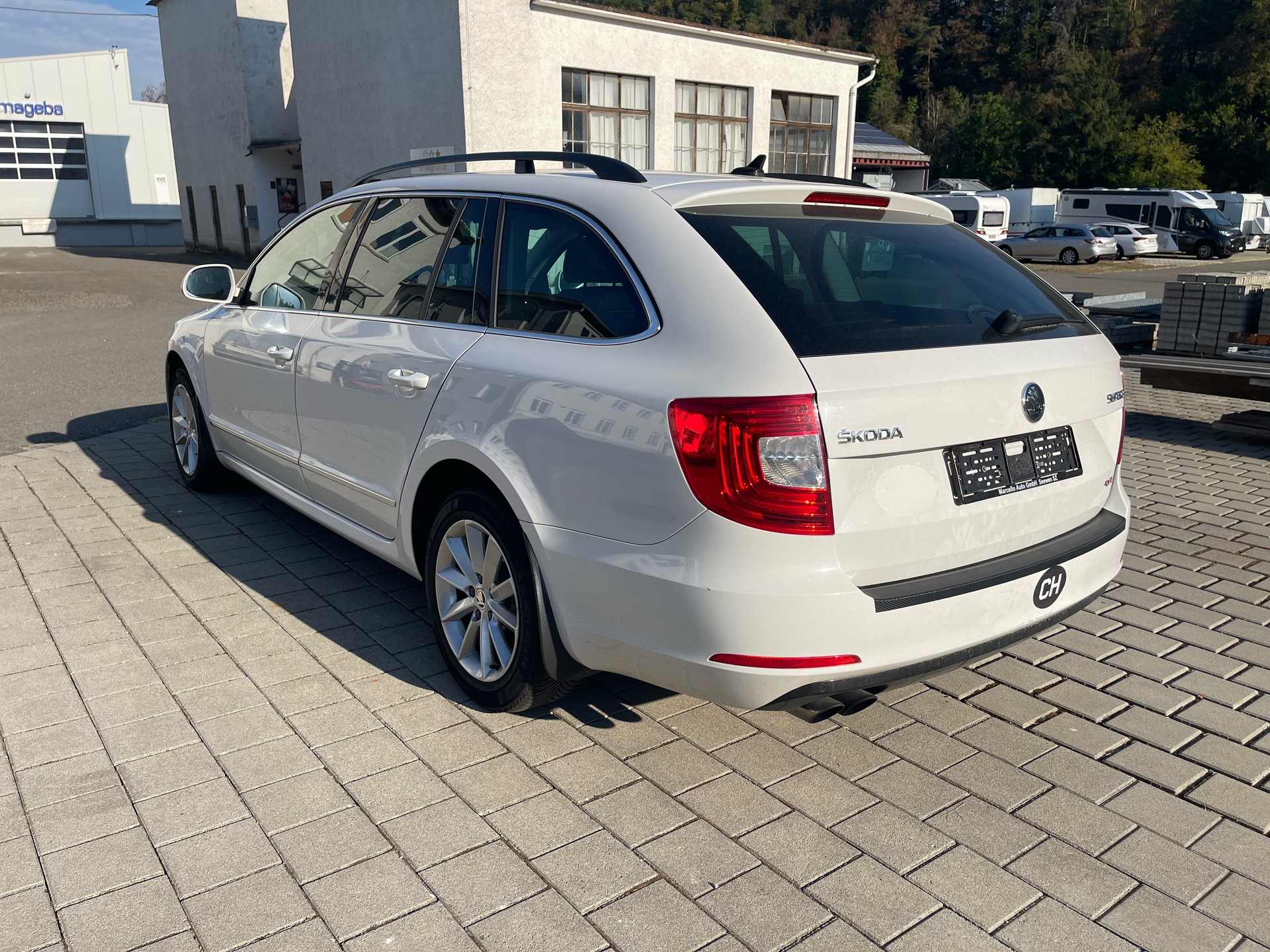 SKODA Superb Combi 1.8 TSI Elegance 4x4-image-2