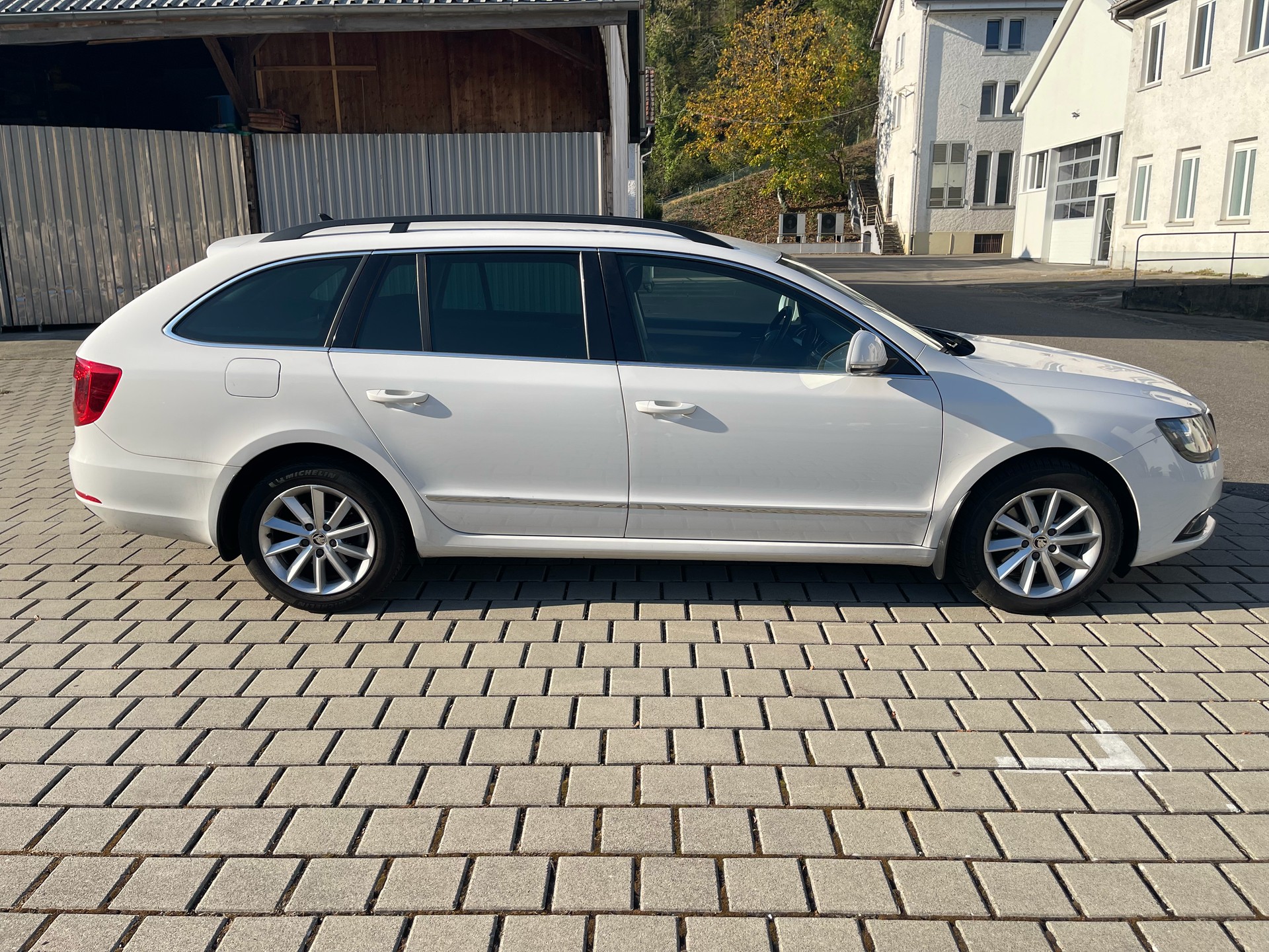 SKODA Superb Combi 1.8 TSI Elegance 4x4-image-5