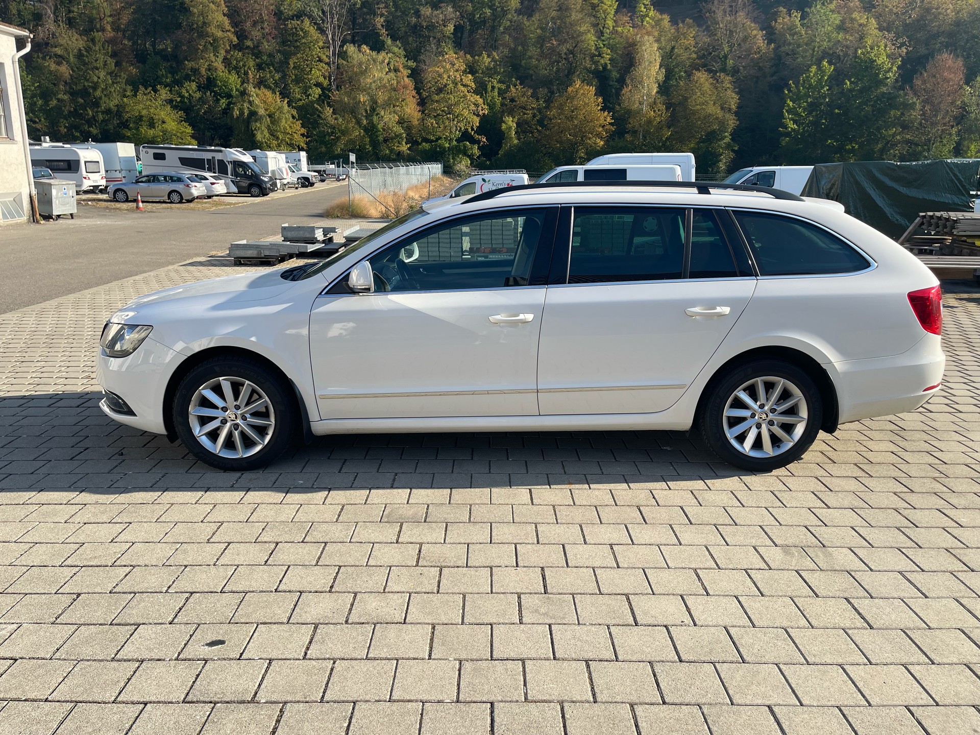 SKODA Superb Combi 1.8 TSI Elegance 4x4-image-1