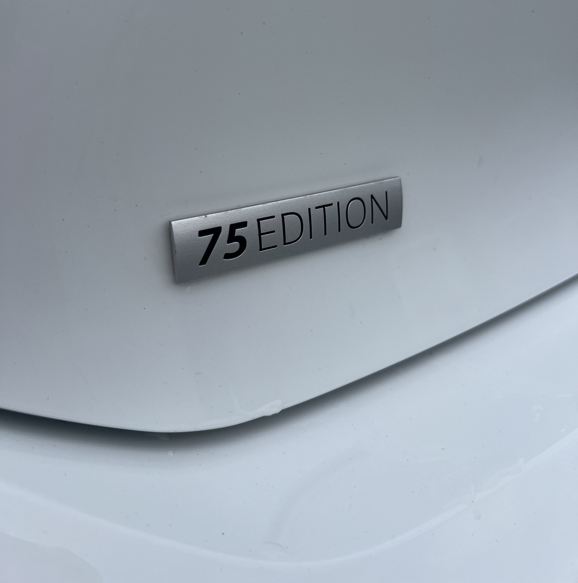 VW Golf 1.5 eTSI mHEV ACT R-Line 75 Edition DSG-image-16