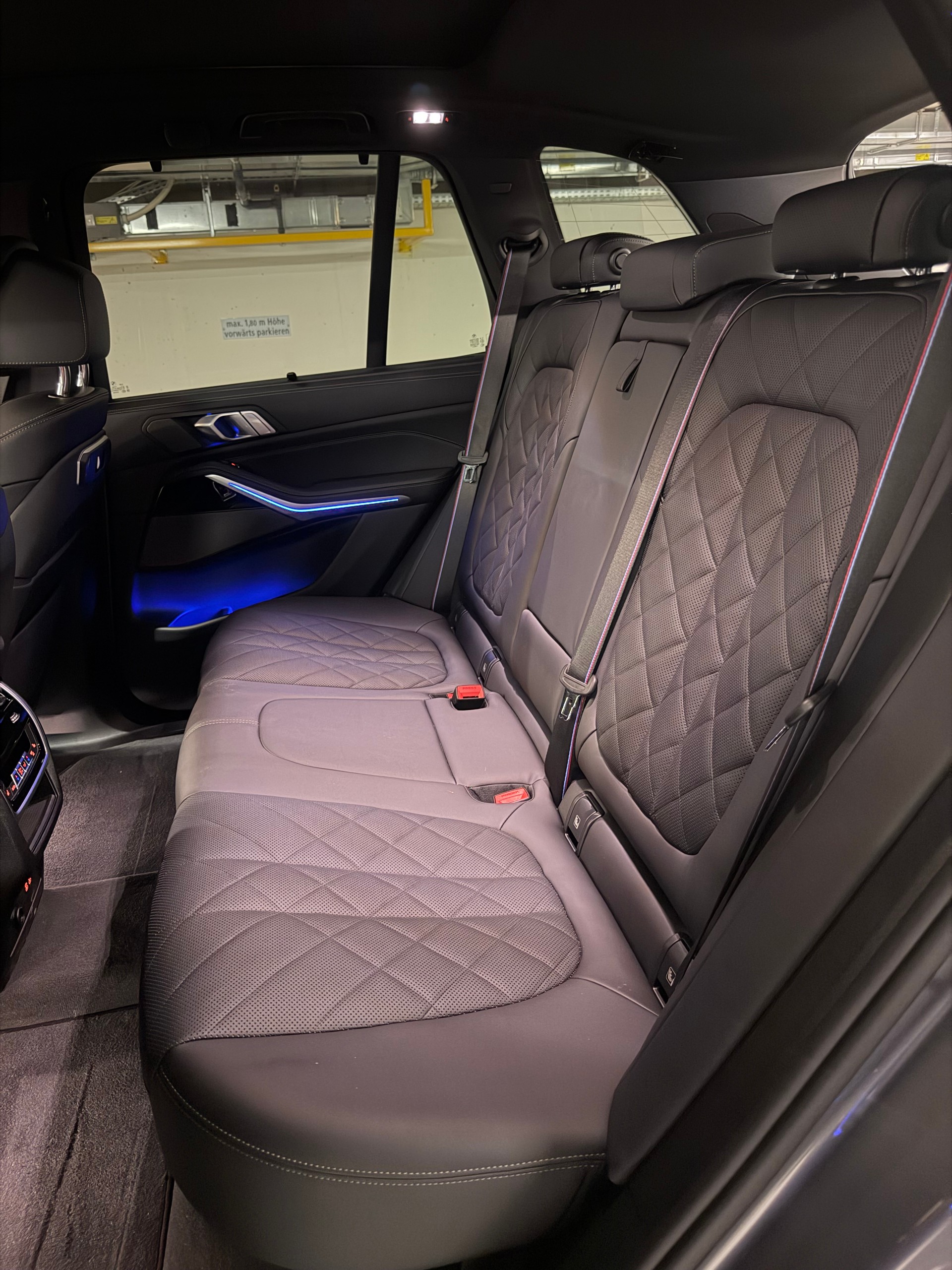 BMW 50e m sport pro-image-3