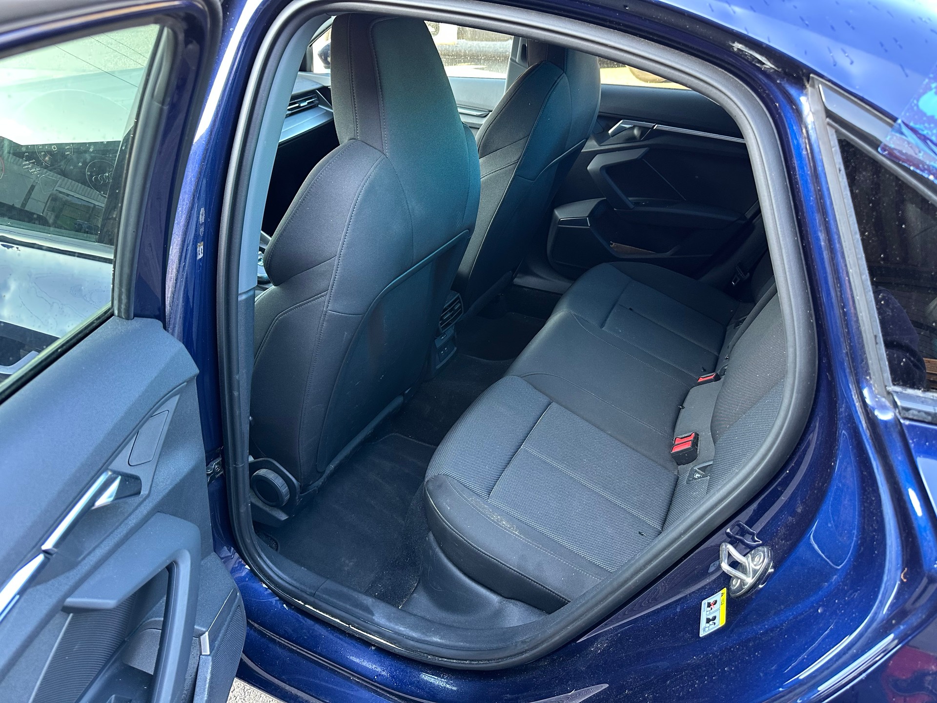 AUDI A3 Limousine 35 TDI advanced S-tronic-image-7