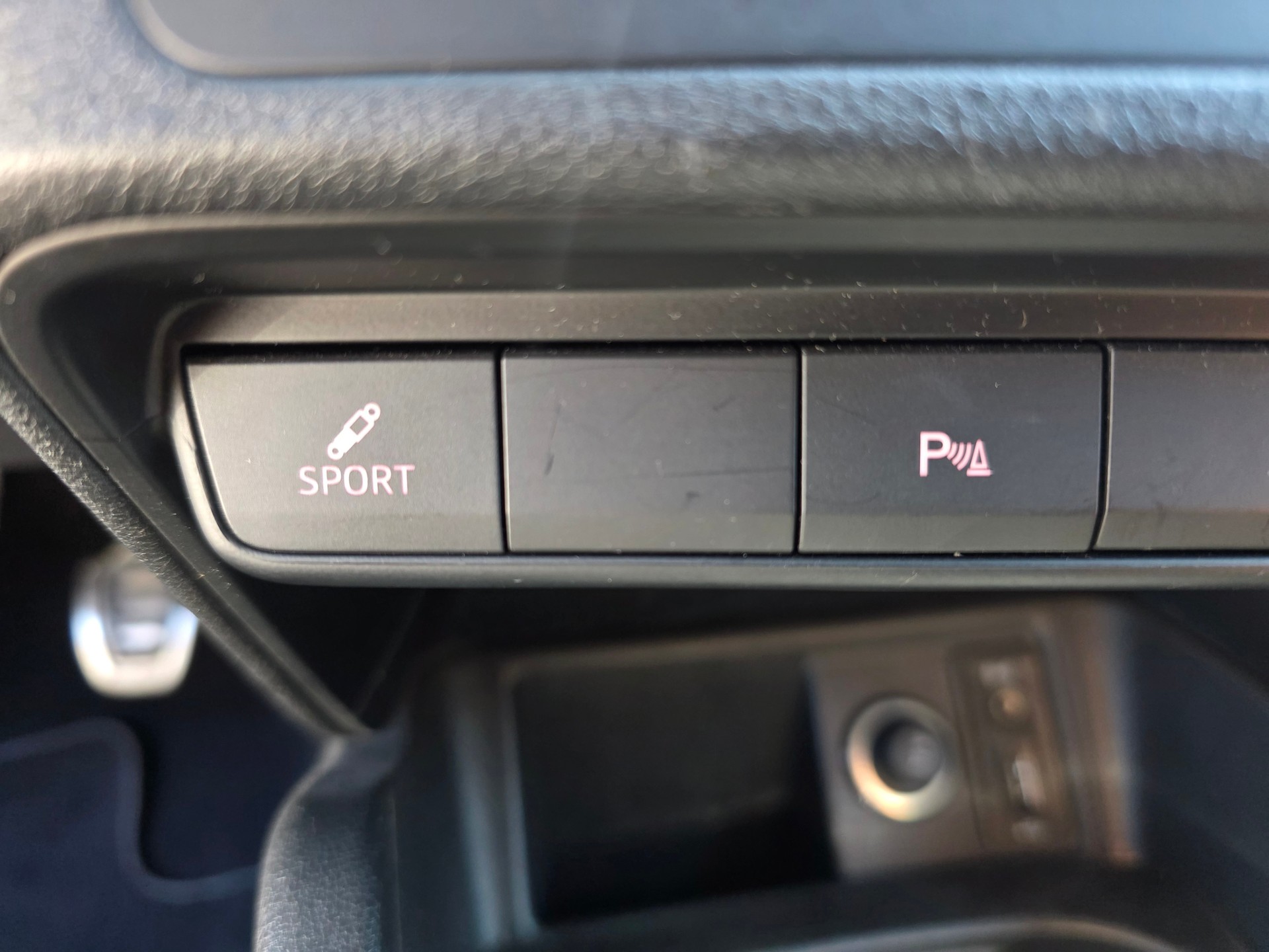 SEAT Ibiza SC 1.8 TSI Cupra-image-11