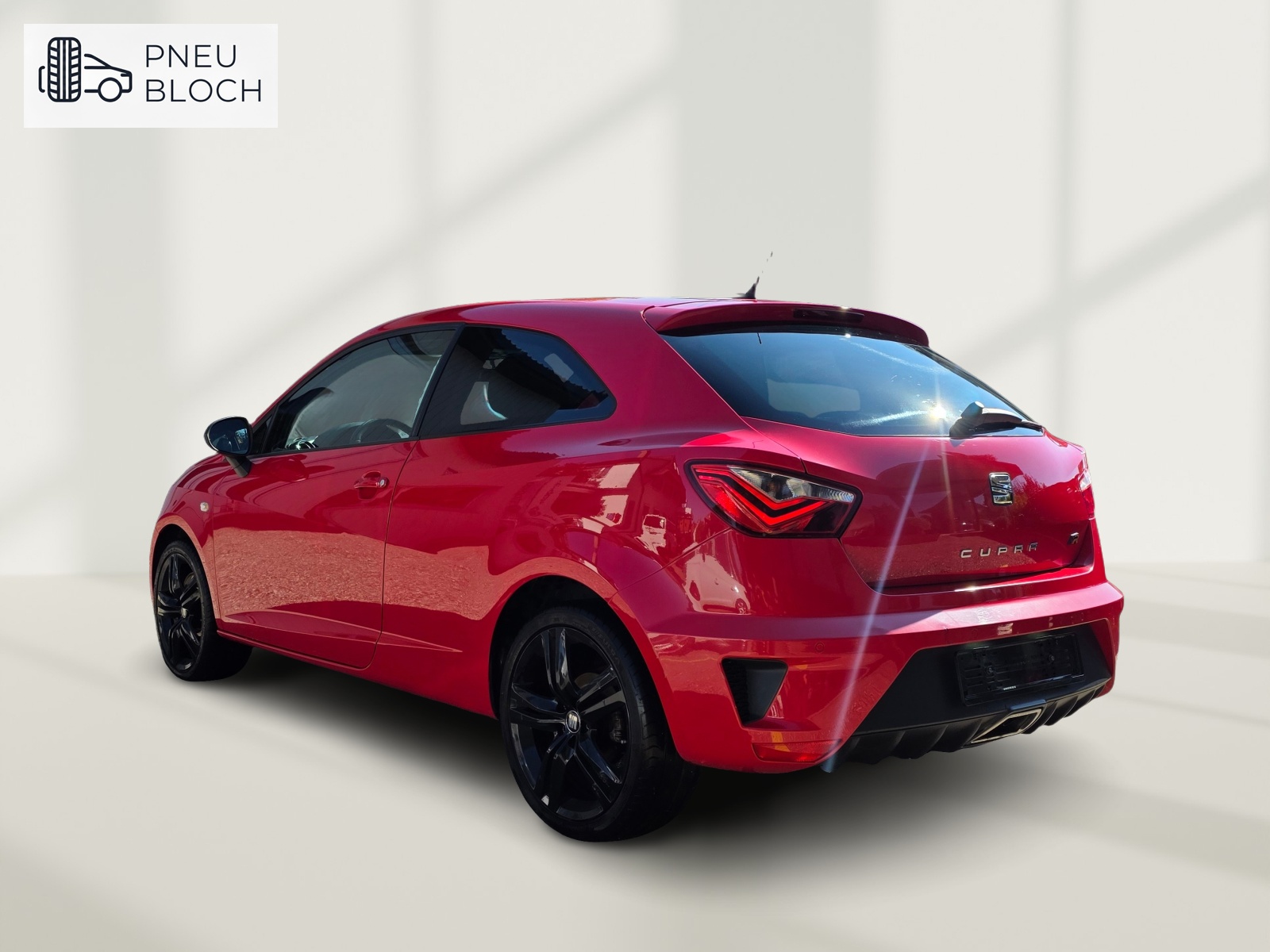 SEAT Ibiza SC 1.8 TSI Cupra-image-3
