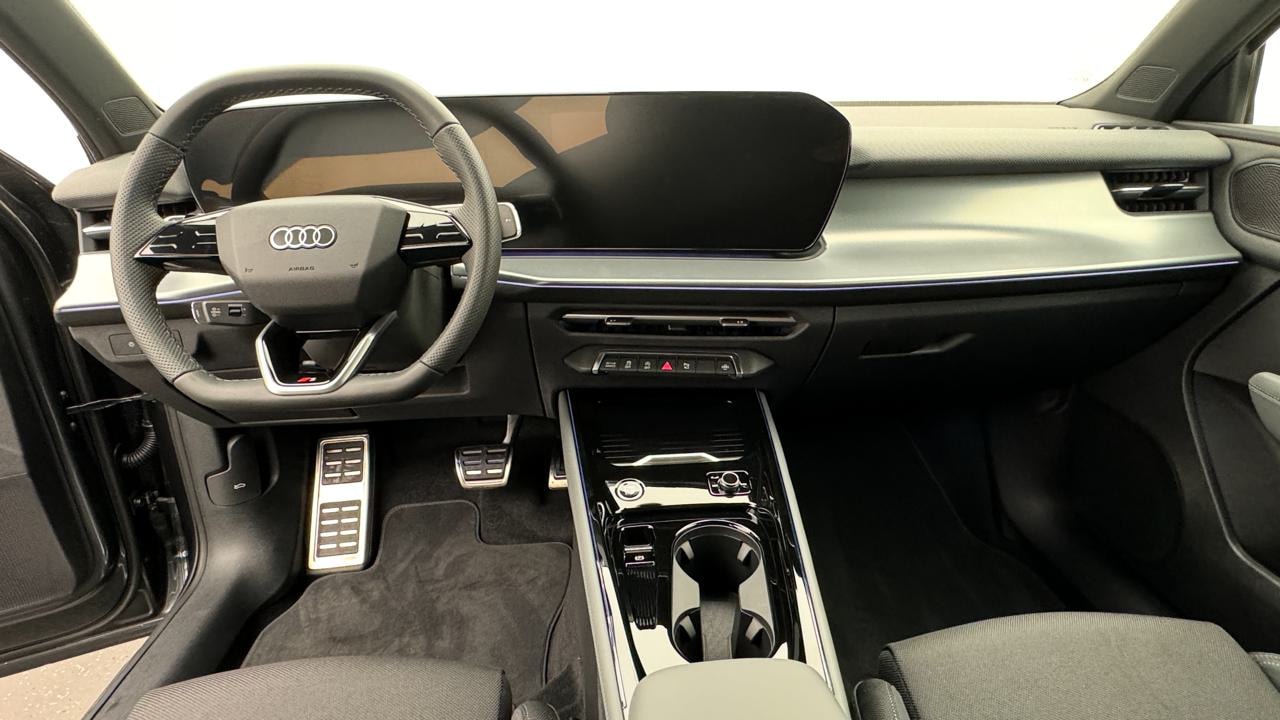 AUDI Q3 SUV TFSI quattro 195 kW S tronic-image-5