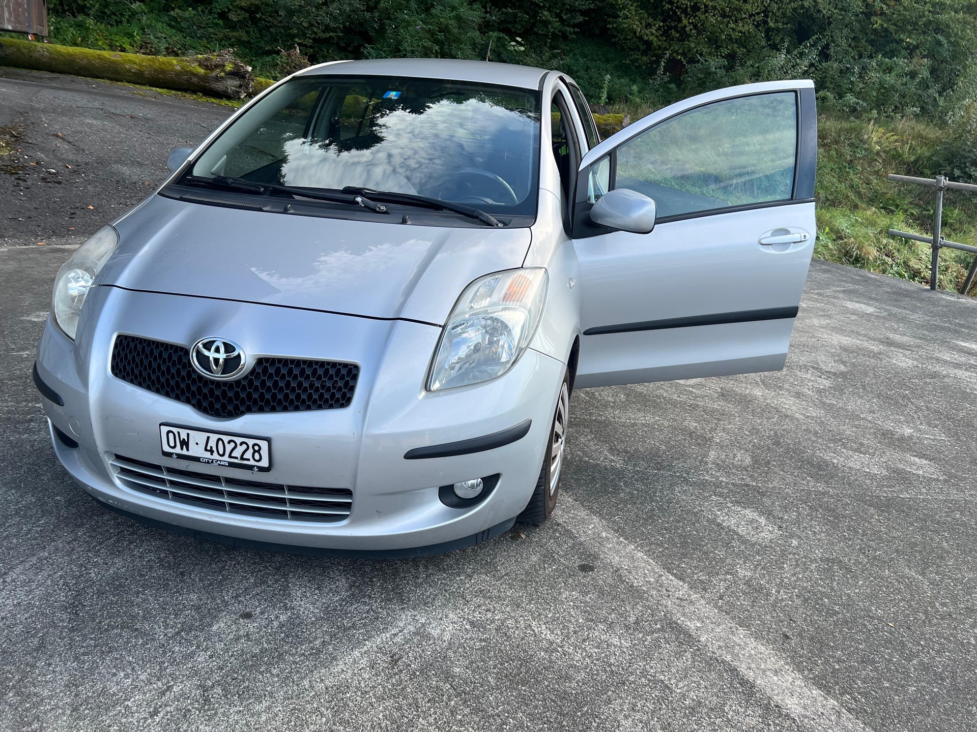 TOYOTA Yaris 1.3 City Multimode-image-11