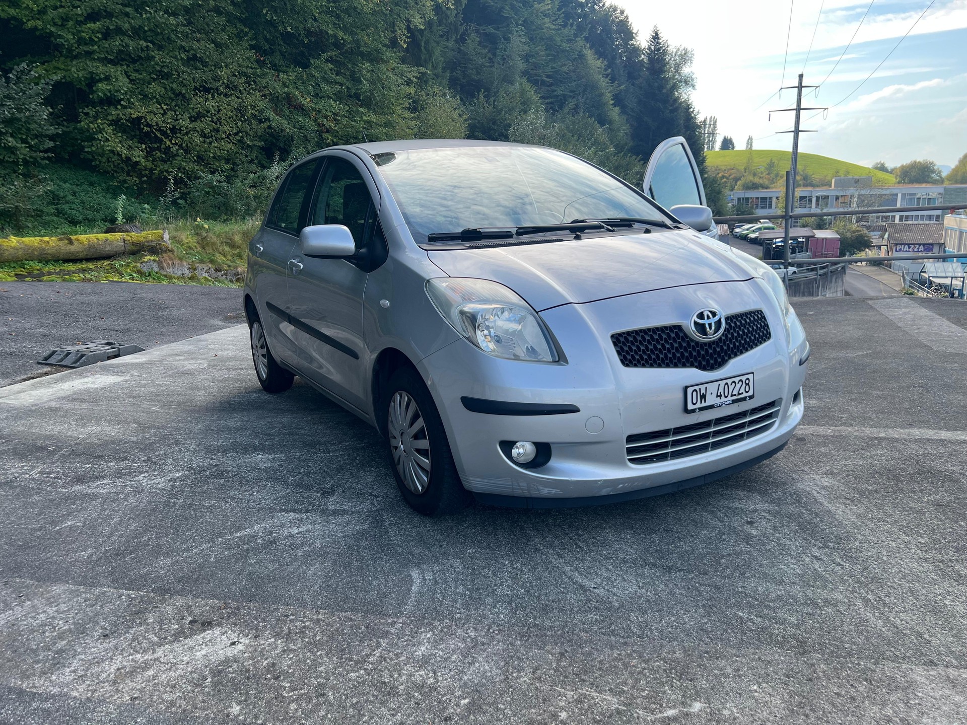 TOYOTA Yaris 1.3 City Multimode-image-1