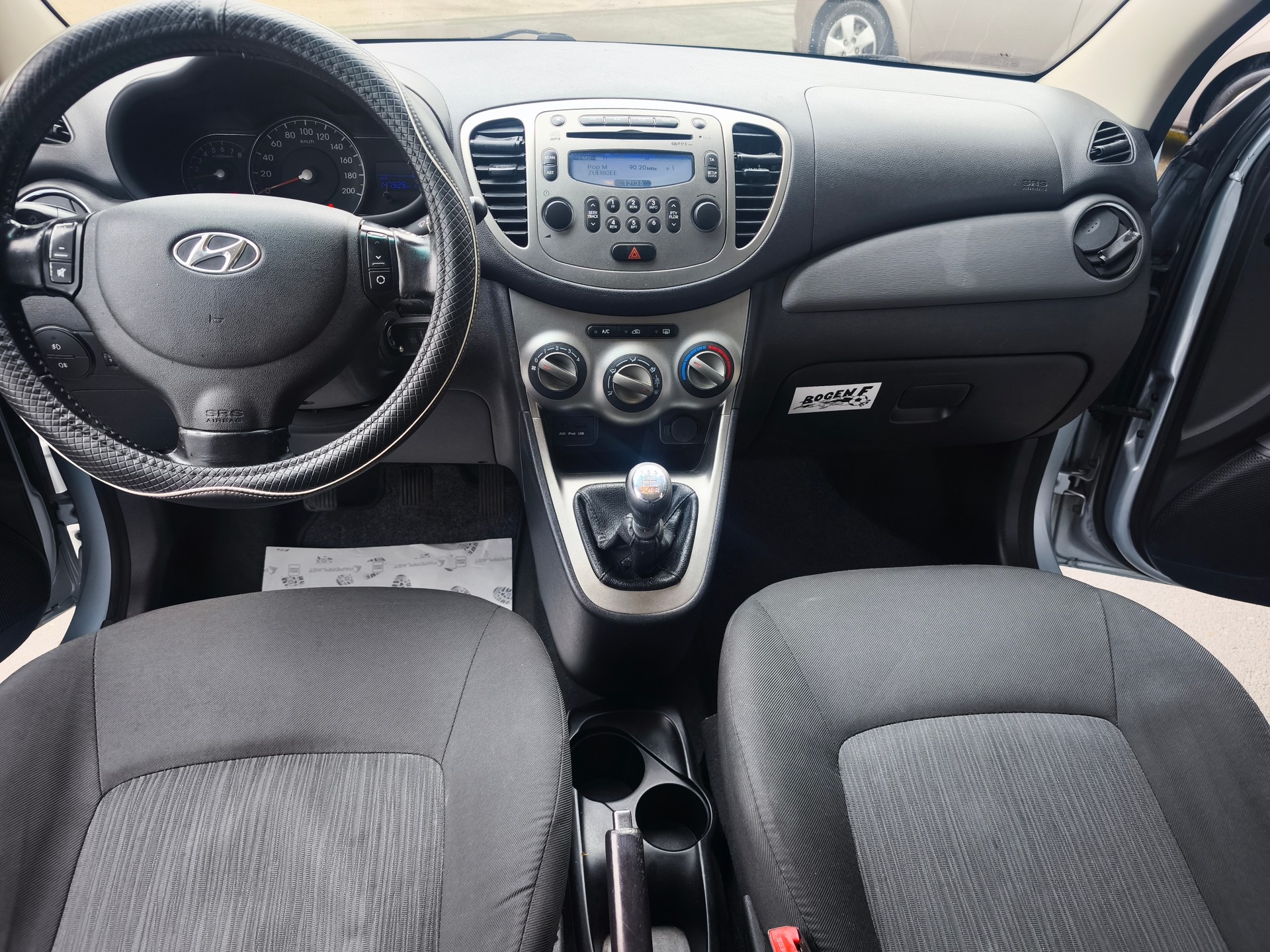 HYUNDAI i10 1.2 Style-image-9