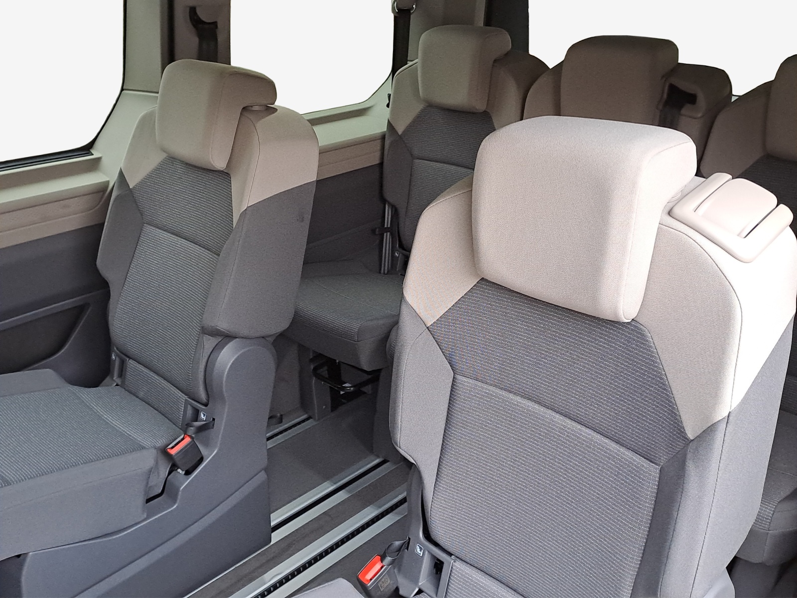 VW Multivan 2.0 TDI Trend Liberty DSG-image-8