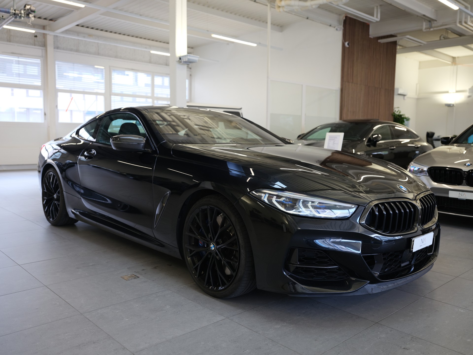 BMW M850i xDrive Steptronic *BLACK-SAPPHIRE*-image-1